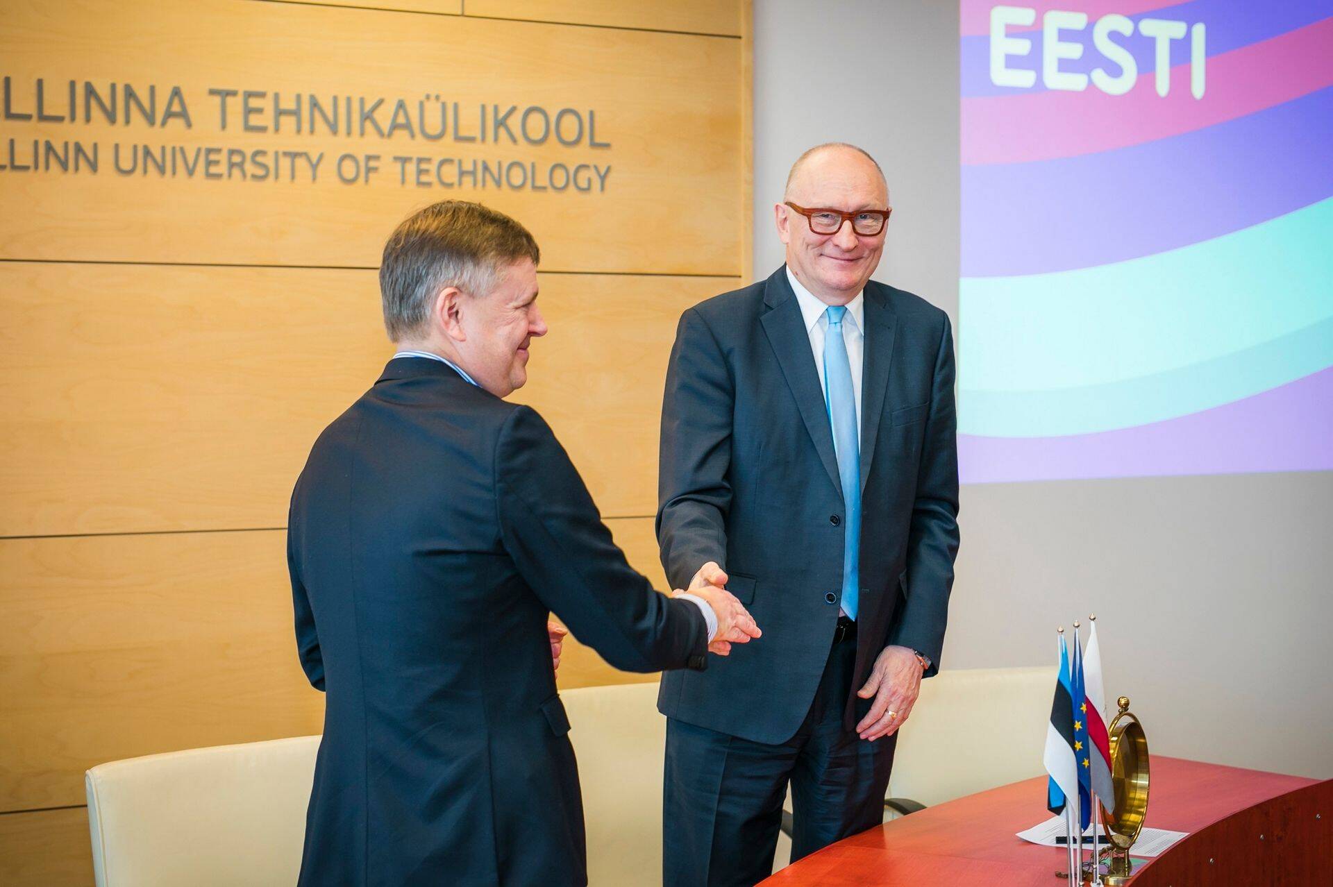 Tehnikaülikool avab uue professuuri ja hakkab targa linna lahendusi arendama