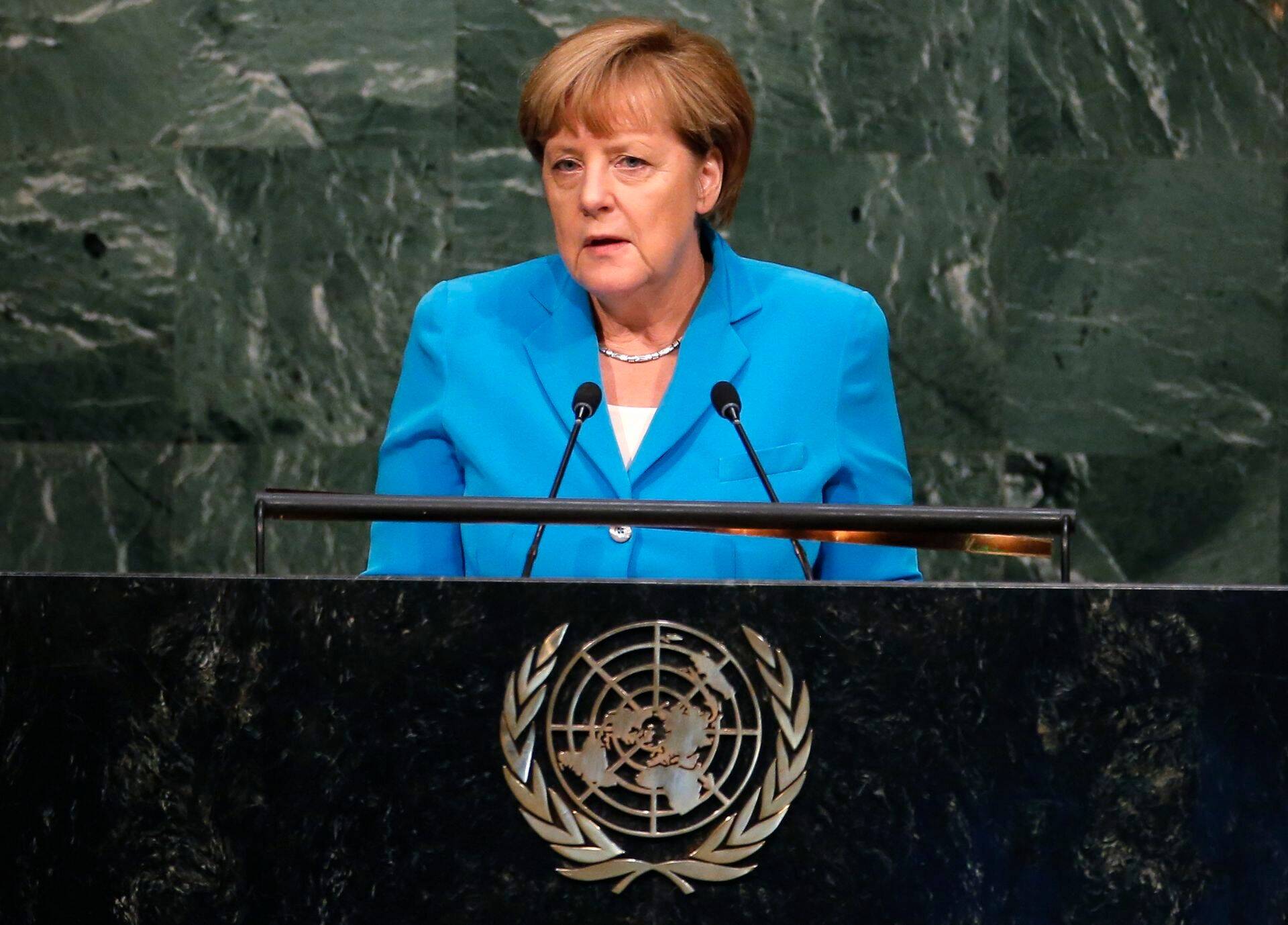 Saksamaa kantsler Angela Merkel ÜRO kõnepuldis.