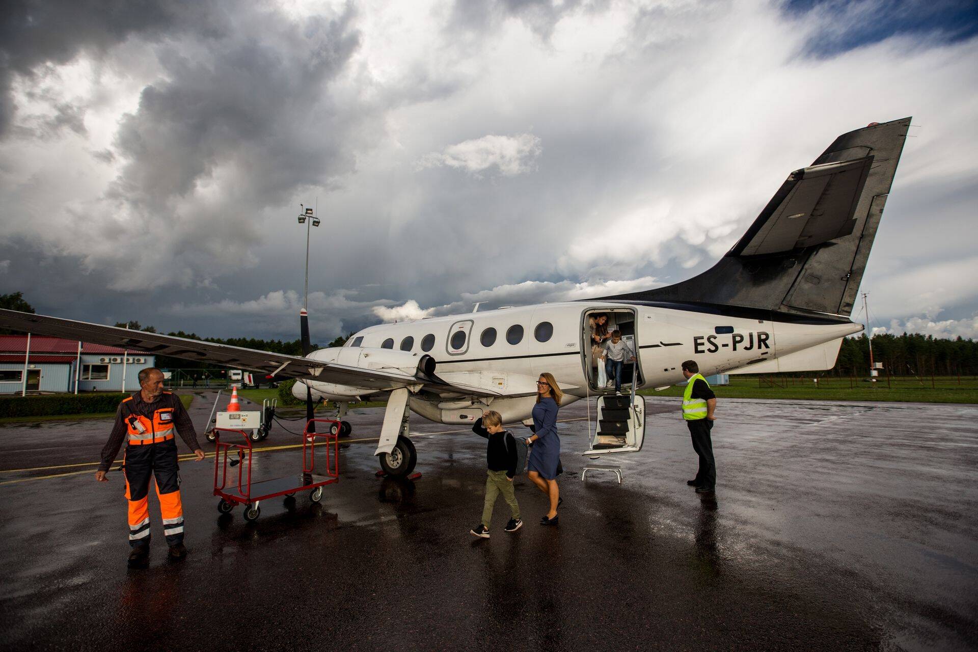Vaatamata sügisperioodil tekkivale reisijate vähenemisele on Kärdla lennuliin igati vajalik kohalikele.