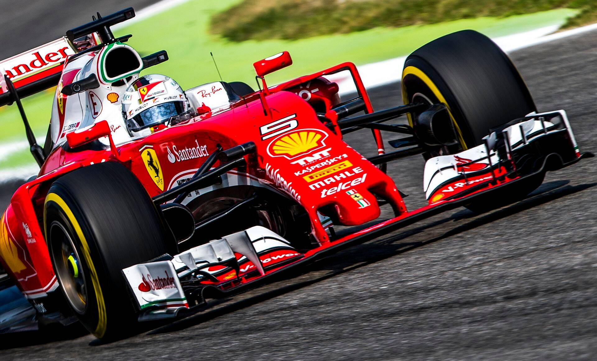 Scuderia Ferrari piloot Sebastian Vettel Itaalia etapil.
