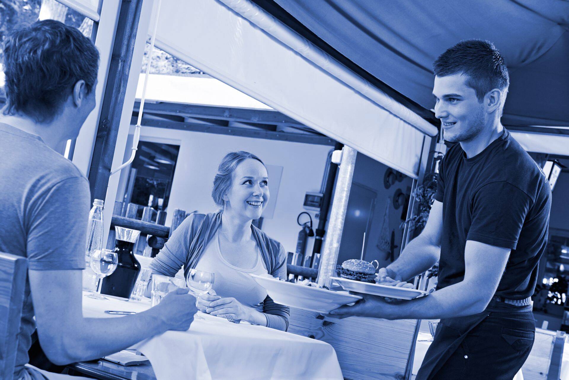 В действующем трудовом законодательстве терминология «пробного рабочего дня» полностью отсутствует.