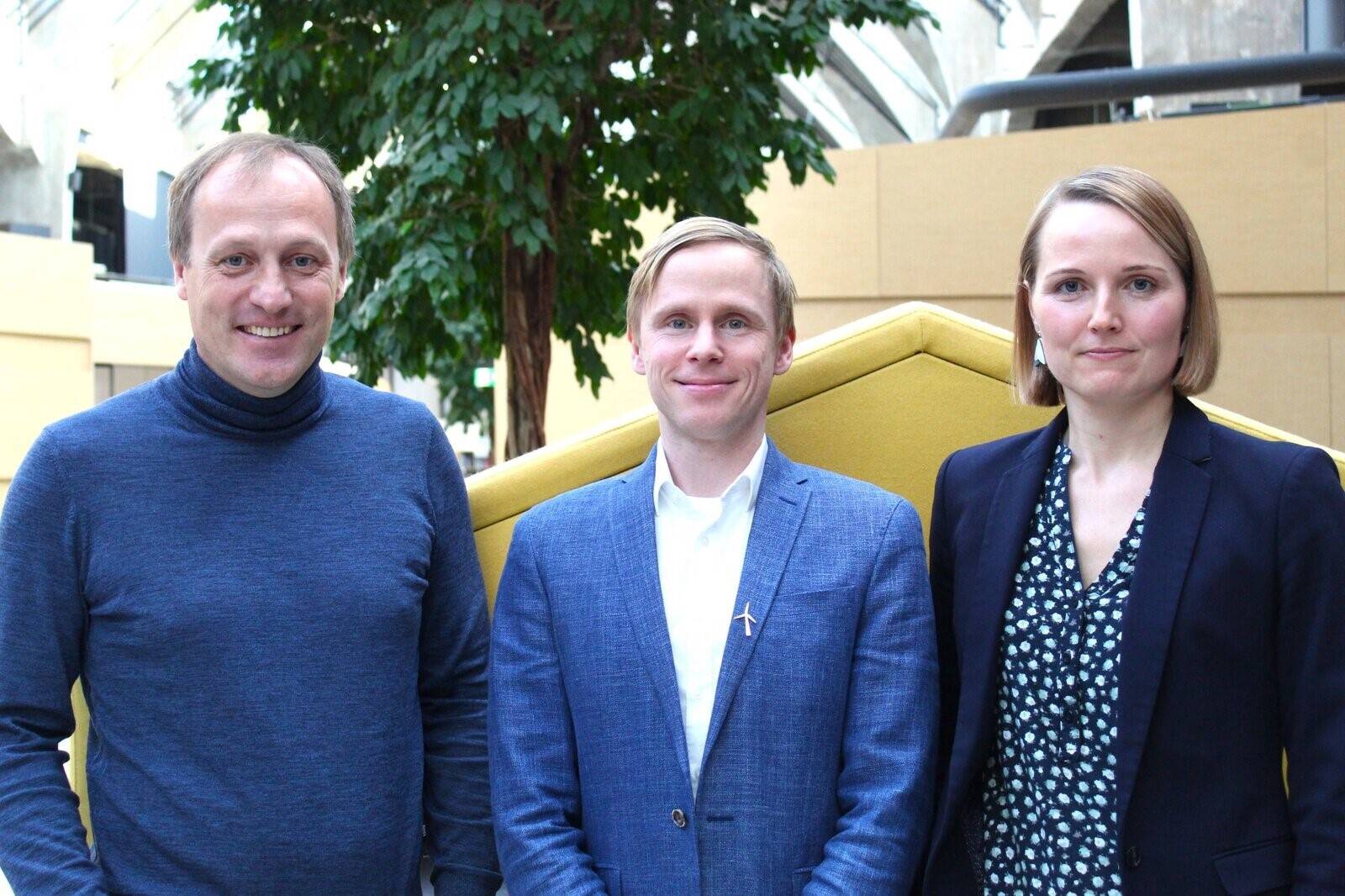 NIMBY-teemalises raadiosaates vestlevad Taavi Kotka, Lauri Ulm ja Kristiina Nauts.