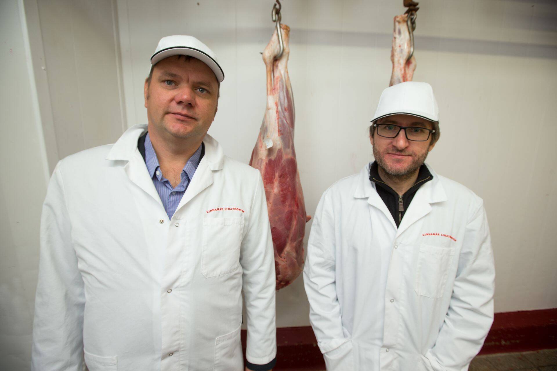 Linnamäe Lihatööstuse nõukogu esimees Tarmo Küla (vasakul) ja tegevjuht Magnus Rüütel.