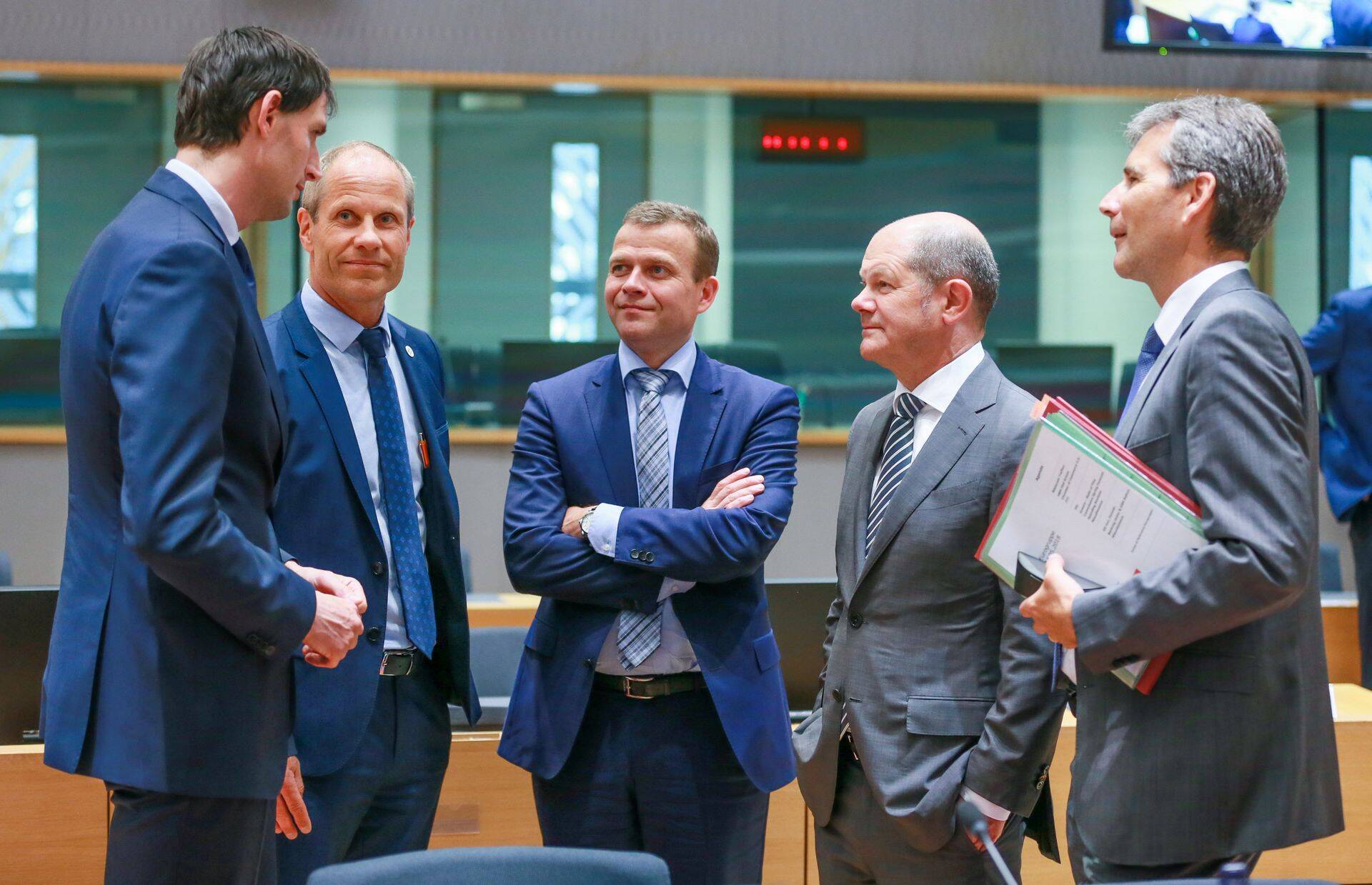 Hollandi rahandusminister Wopke Hoekstra, Eesti rahandusminister Toomas Tõniste, Soome rahandusminister Petteri Orpo, Saksamaa rahandusminister Olaf Scholz ja Austria rahandusminister Hartwig Loger Belgias 24. mail.