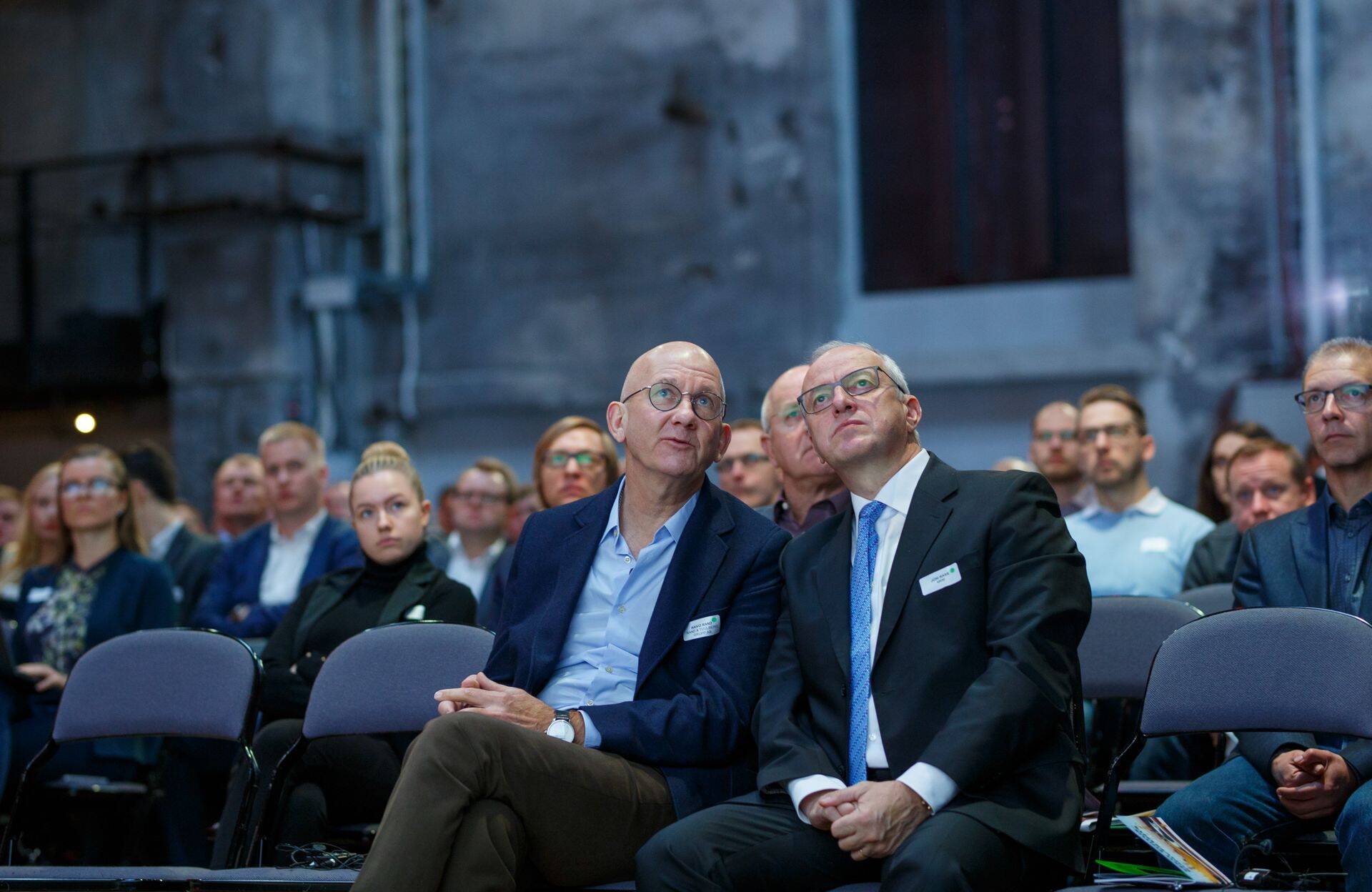 Eesti Ehituskonverents 2017. Kultuurikatlas. Vasakul Raivo Rand, paremal majandus- ja kommunikatsiooniministeeriumi ehituse asekantsler Jüri Rass.