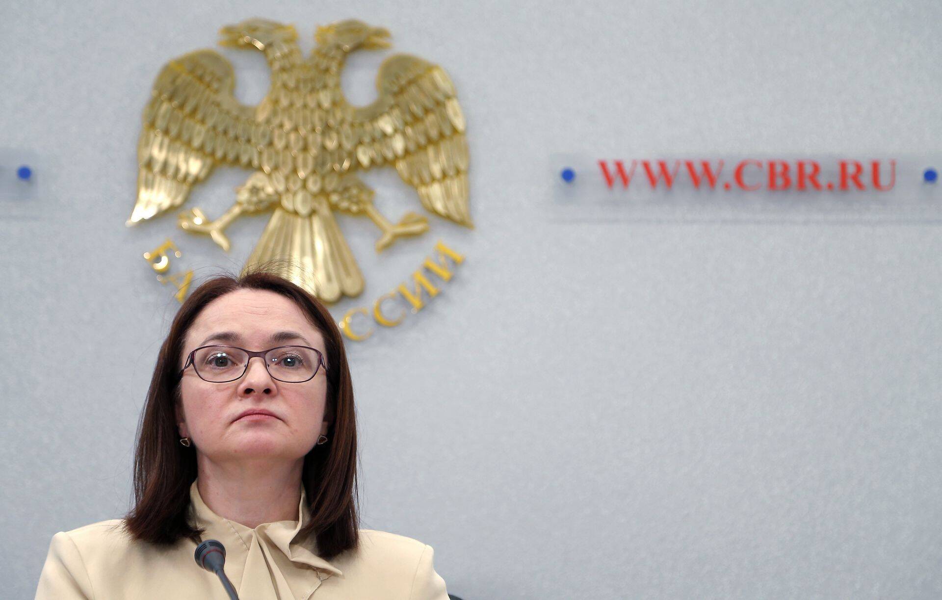 Venemaa Keskpanga juht Elvira Nabiulina sulgeb pettuses osalenud panku.