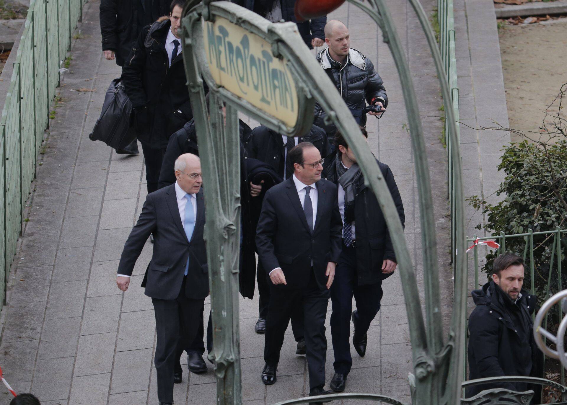 Prantsusmaa president Francois Hollande teel sündmuskohale