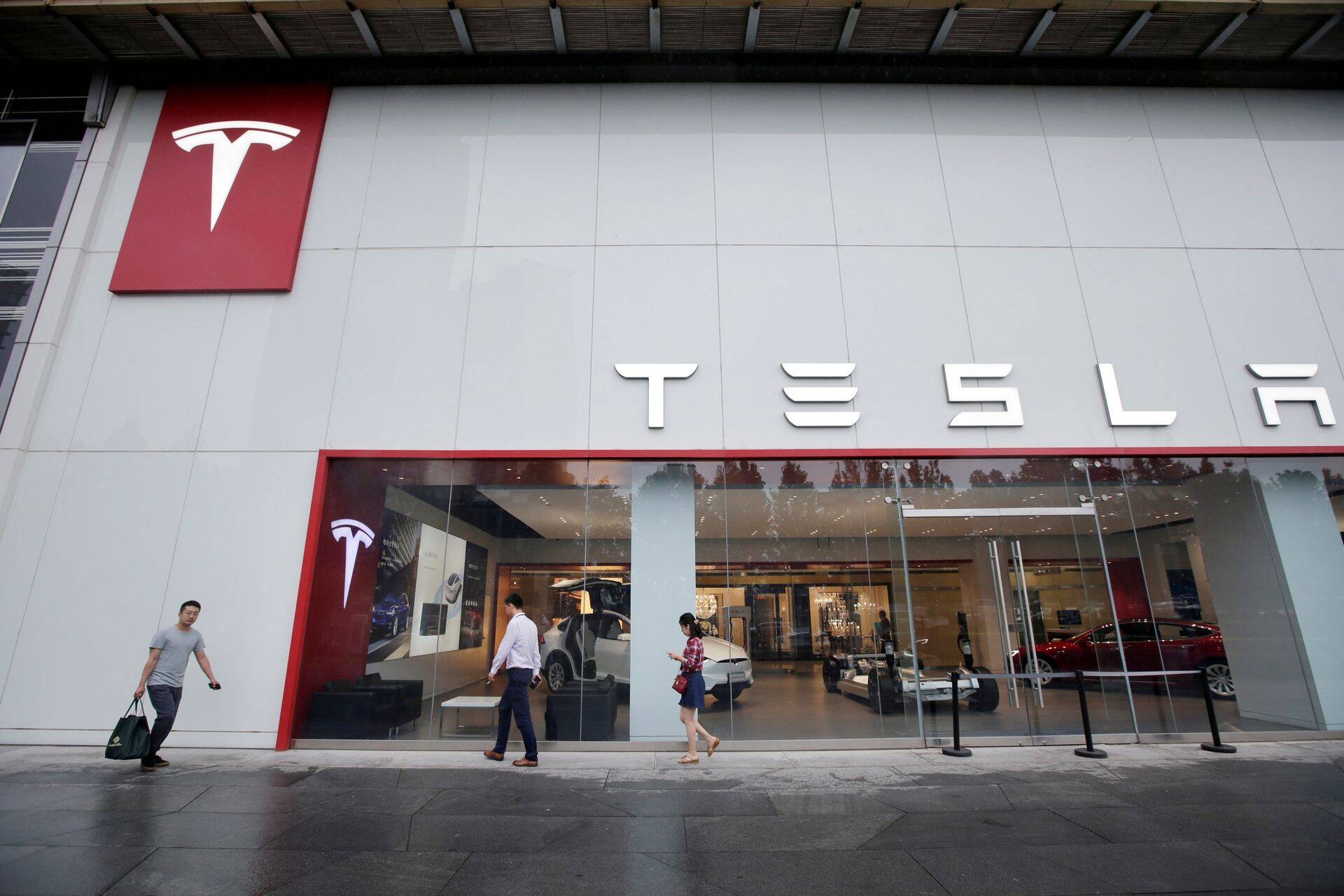 Tesla autode müügisalong Tesla peakontoris Hiinas Pekingis