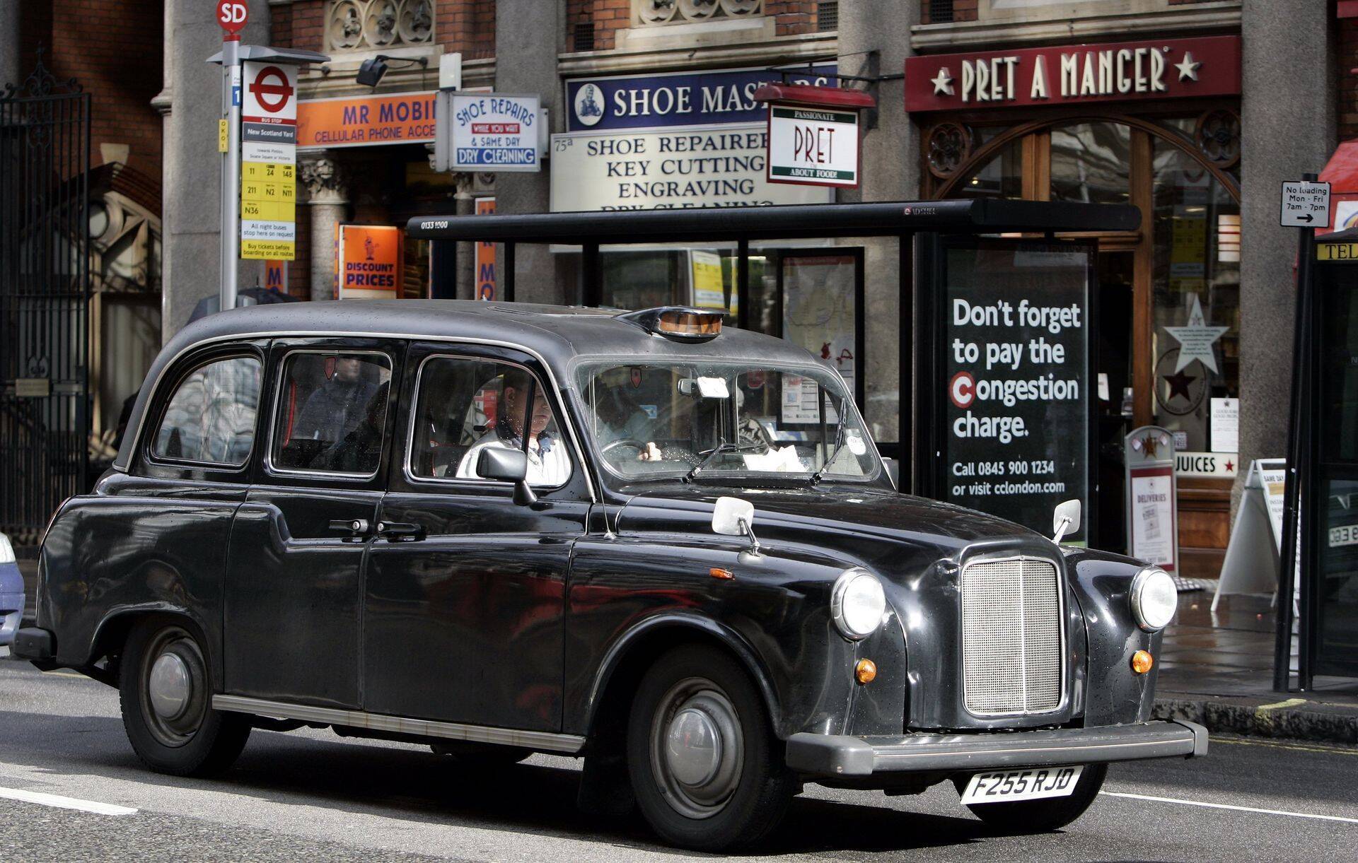 Londoni traditsiooniline must takso.