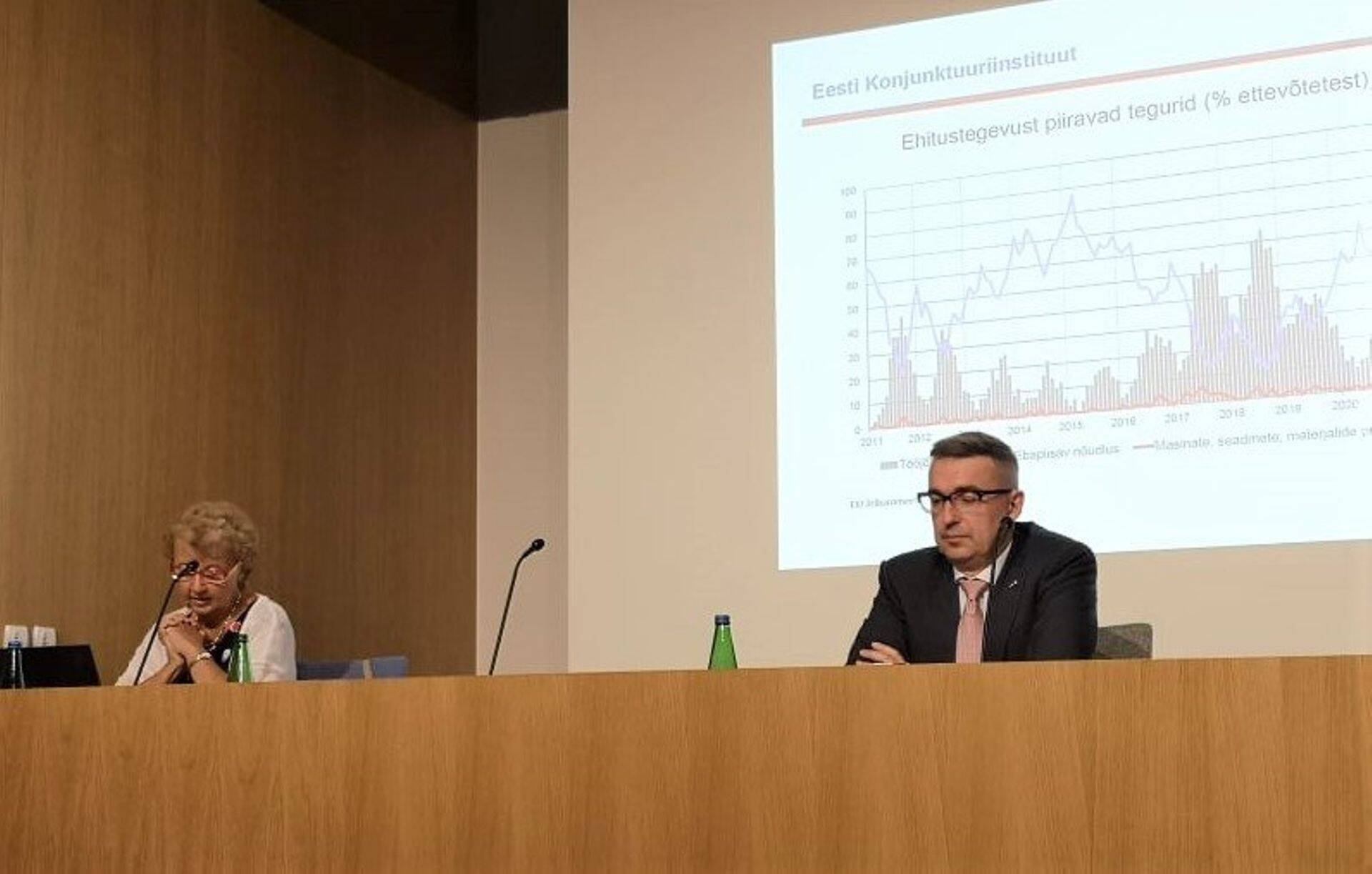 Majanduse seisu ja tulevikuprognoosi tutvustas Marje Josing ning tulemusi kommenteeris ettevõtlus- ja IT-minister Andres Sutt