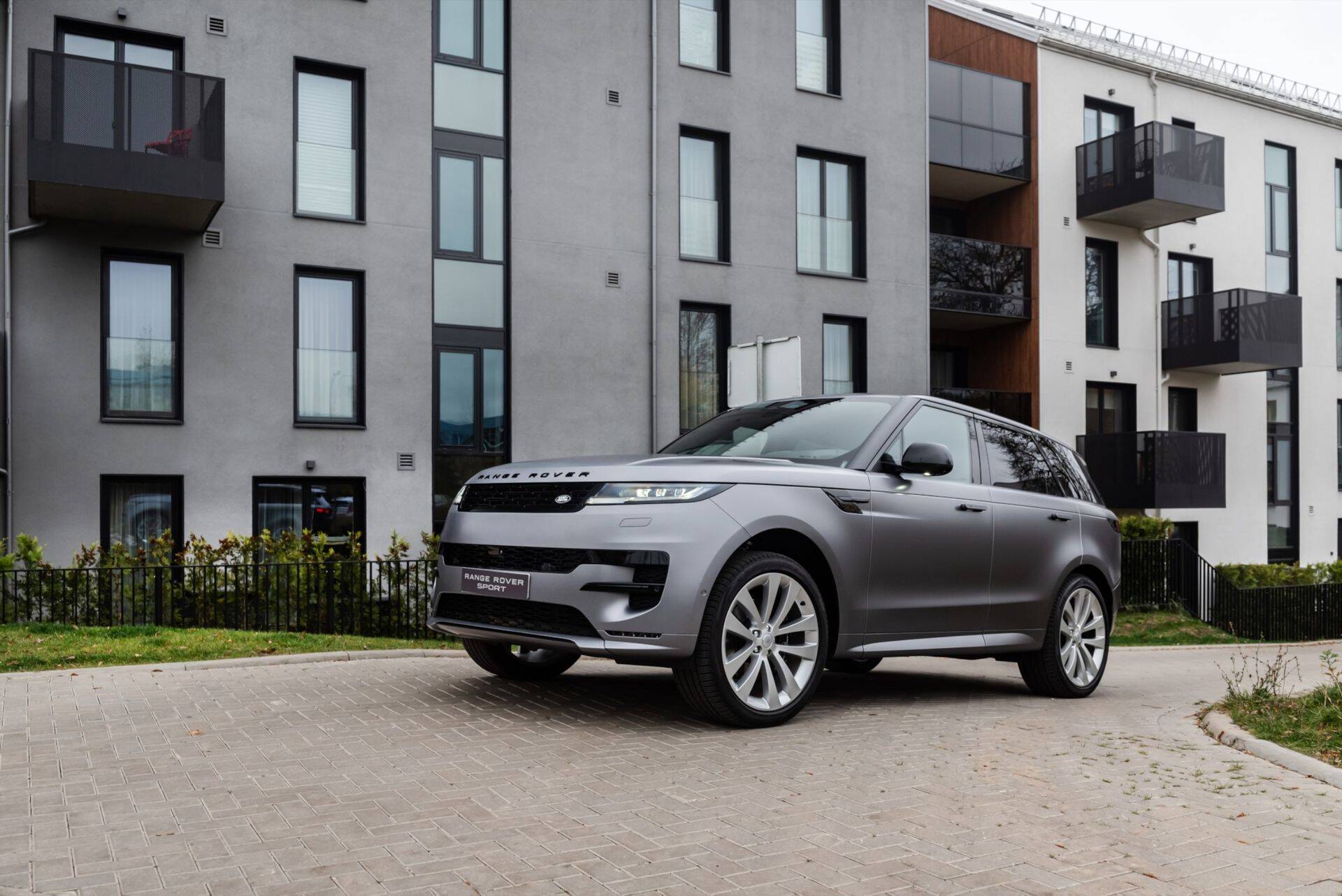 Range Rover Sport (tootja foto)