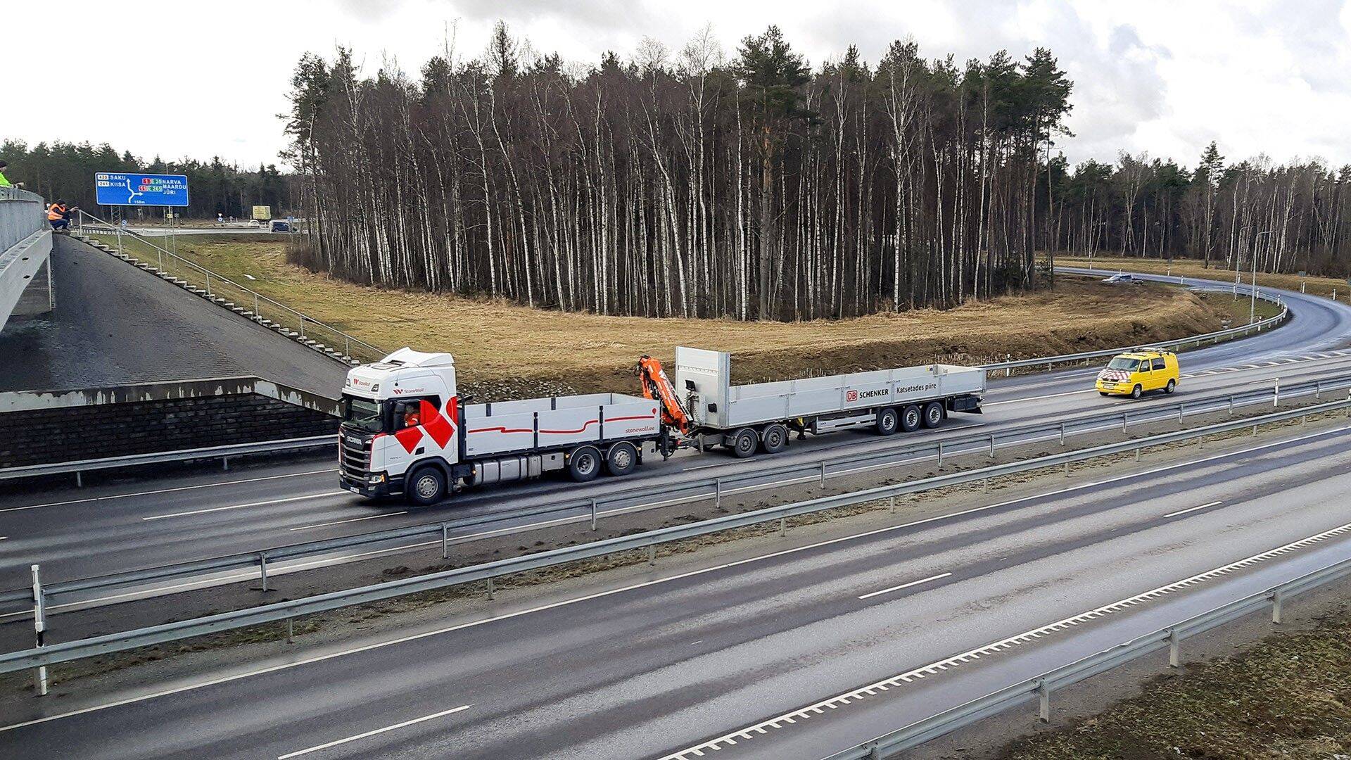 Eile katsetati ülipikka autorongi tühjalt.