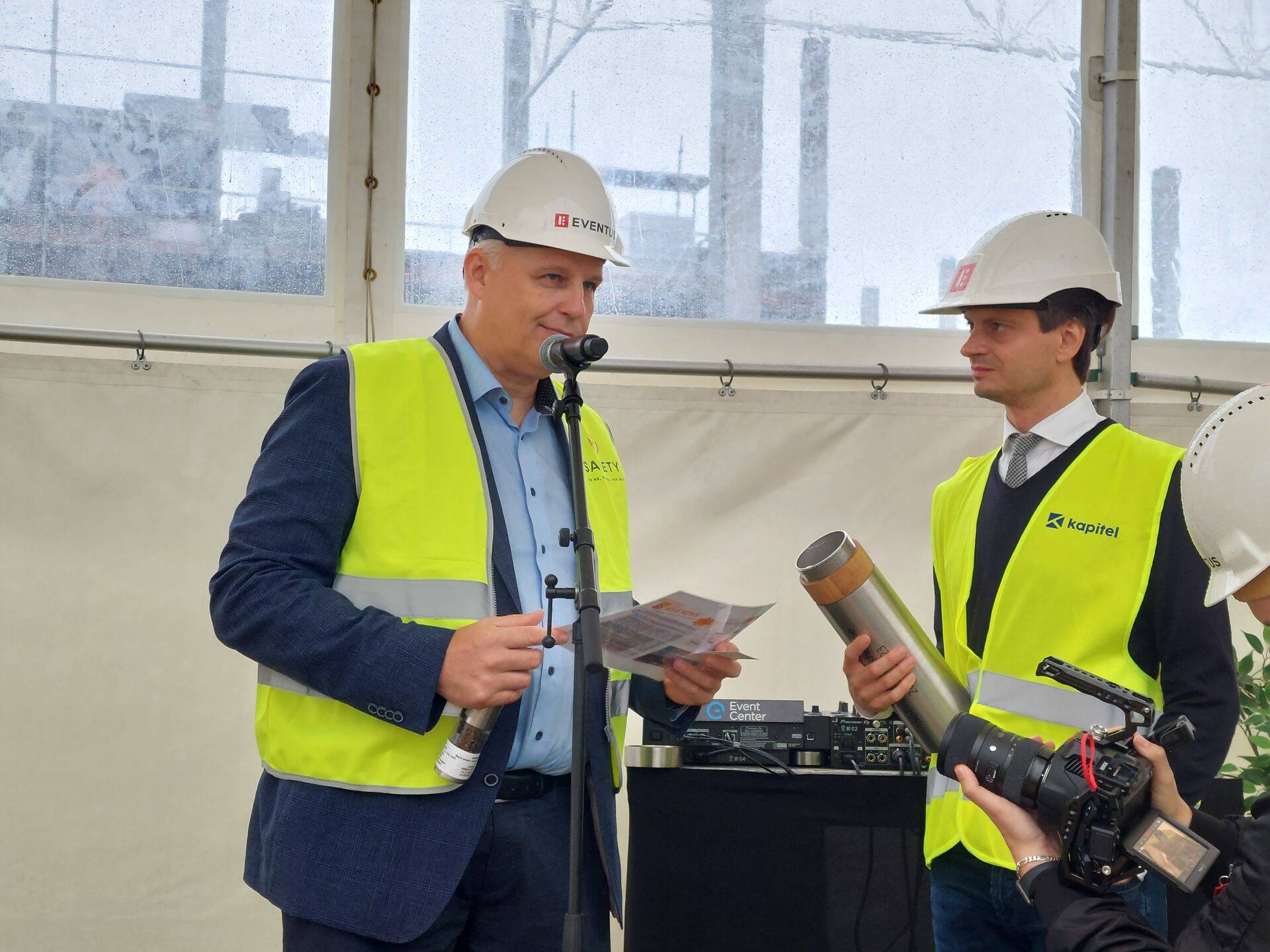 Solina Estonia juht Veiko Soome ning arendaja ja omaniku Kapitel Logistics juht Holger Tilk.