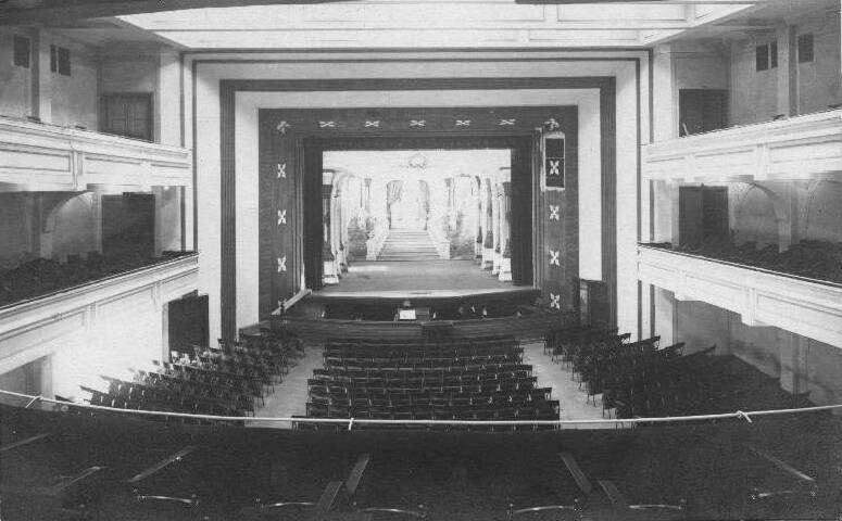 Зал кинотеатра «Гранд Марина», 1920-1935.