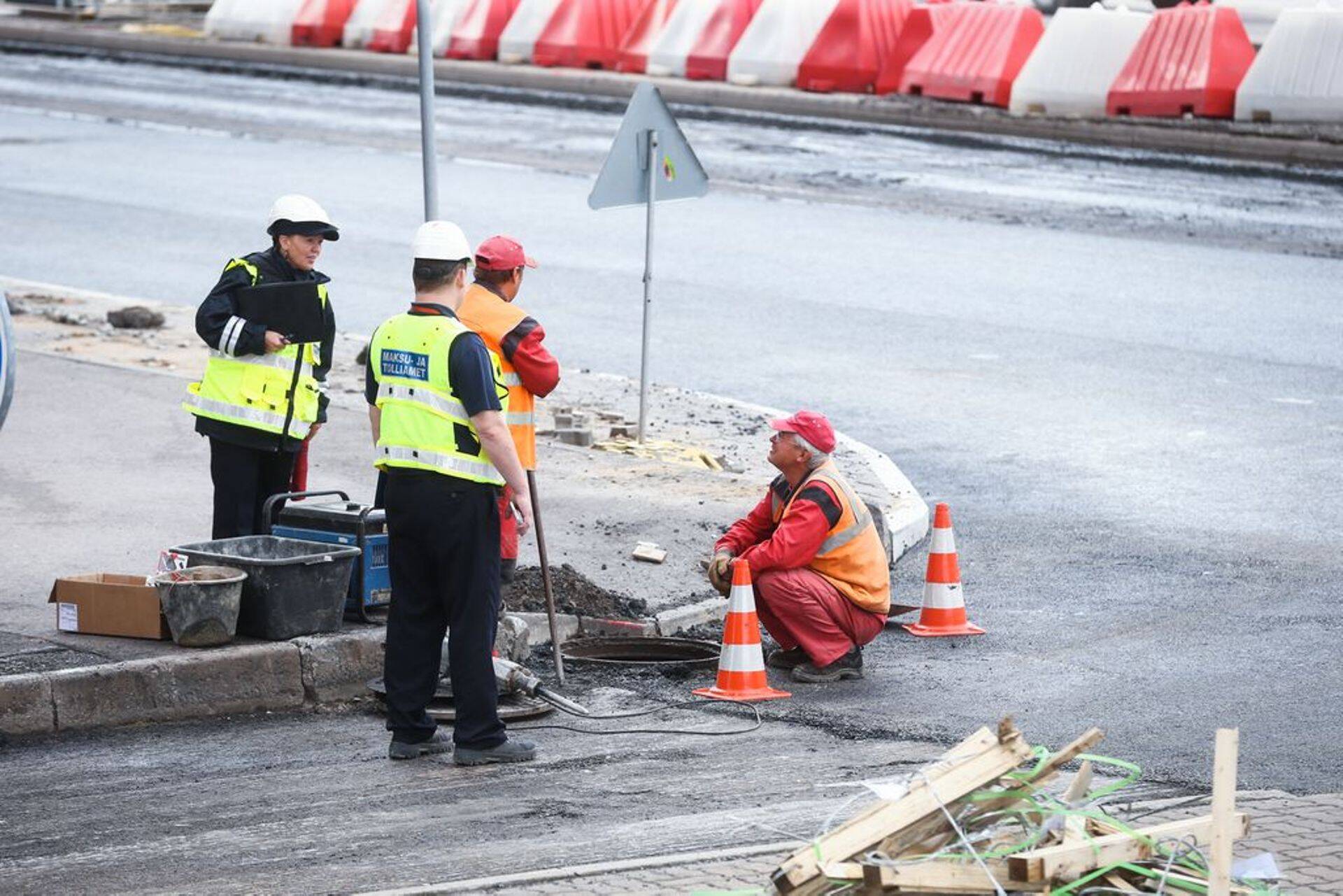 Maksuamet kontrollimas ehitajate pabereid augustis 2014