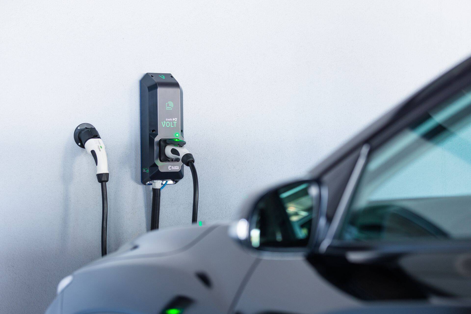 Põnevaks väljakutseks IT ja inseneride tiimile on elektrilaadijate taristu Enefit Volt, mille laiemaks eesmärgiks on sisepõlemismootorite vähendamine.