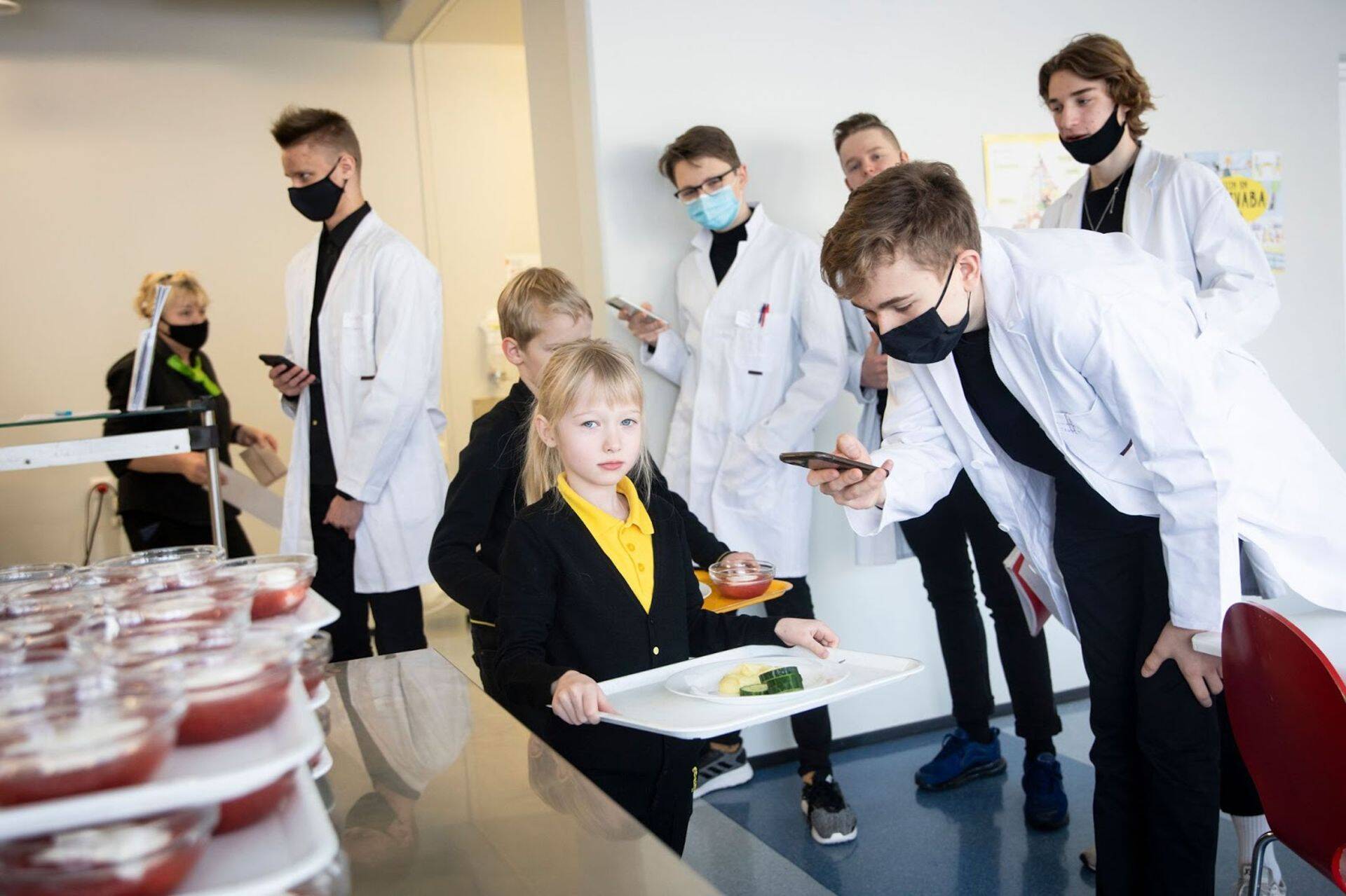 Rakendasime tegemistesse 9. klassid, kes viisid läbi toidukadude kaalumise päeva koolisööklas. Uuriti, millised on RaM Kooli õpilaste toidueelistused.