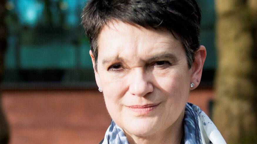 Diane Coyle on Cambridge'i ülikooli avaliku poliitika professor. Ta on raamatute "Cogs and Monsters: What Economics Is, and What It Should Be (2021) ja „The Measure of Progress: Counting What Really Matters“ (2025).
