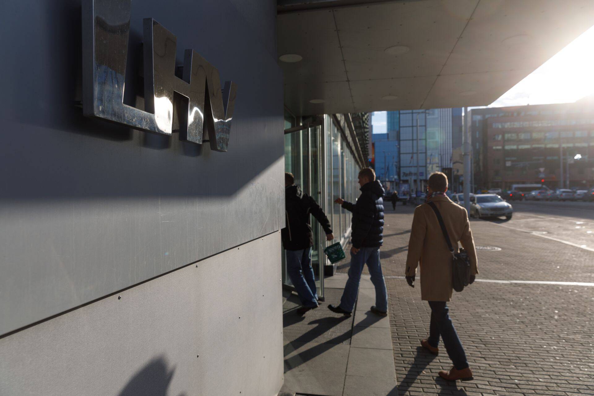 В банке LHV плата за открытия счета компании с иностранными собственниками поднялась с ноября.