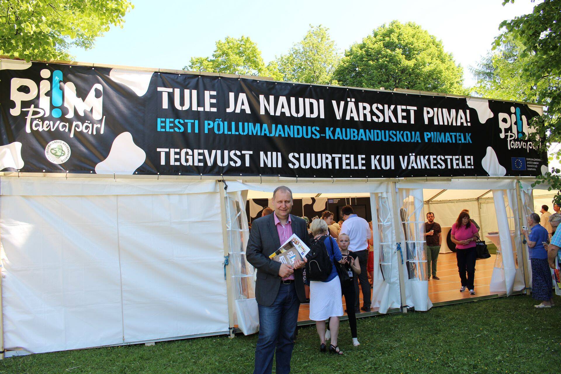 Piimafestival Tornide väljakul Tallinnas