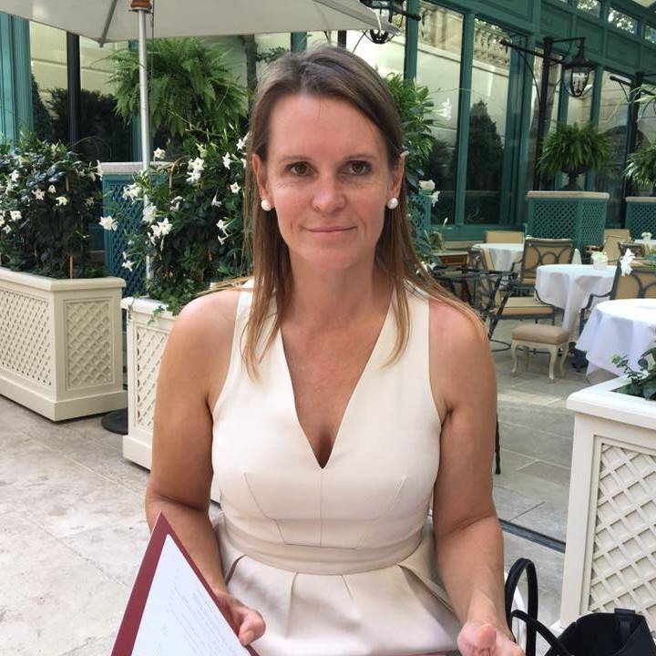 Ehkki e-maailm on üha aktiivsem, usub Karin Mängel, et füüsilised salongid jäävad ning isikupära ja personaalsus ei kao disainis kuskile.