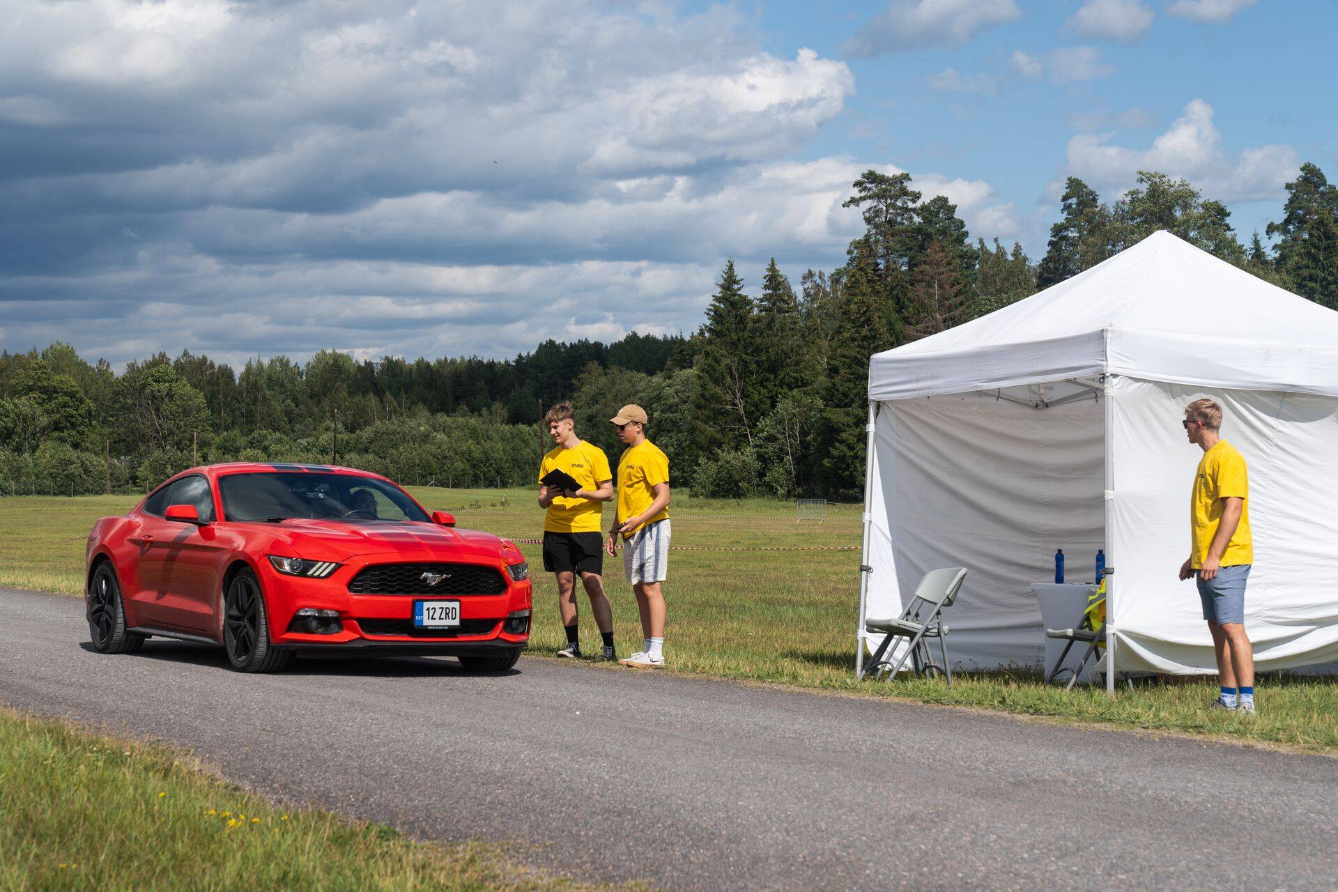InvesteerimisFestival2023-le osalejad tulevad kohale ka Mustangitega.