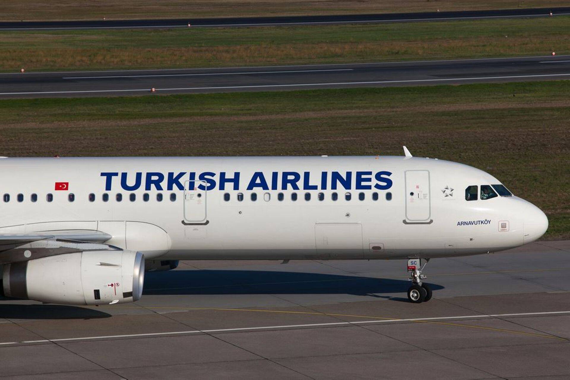 Türgi lennufirma Turkish Airlinesi aktsia eile kukkus.
