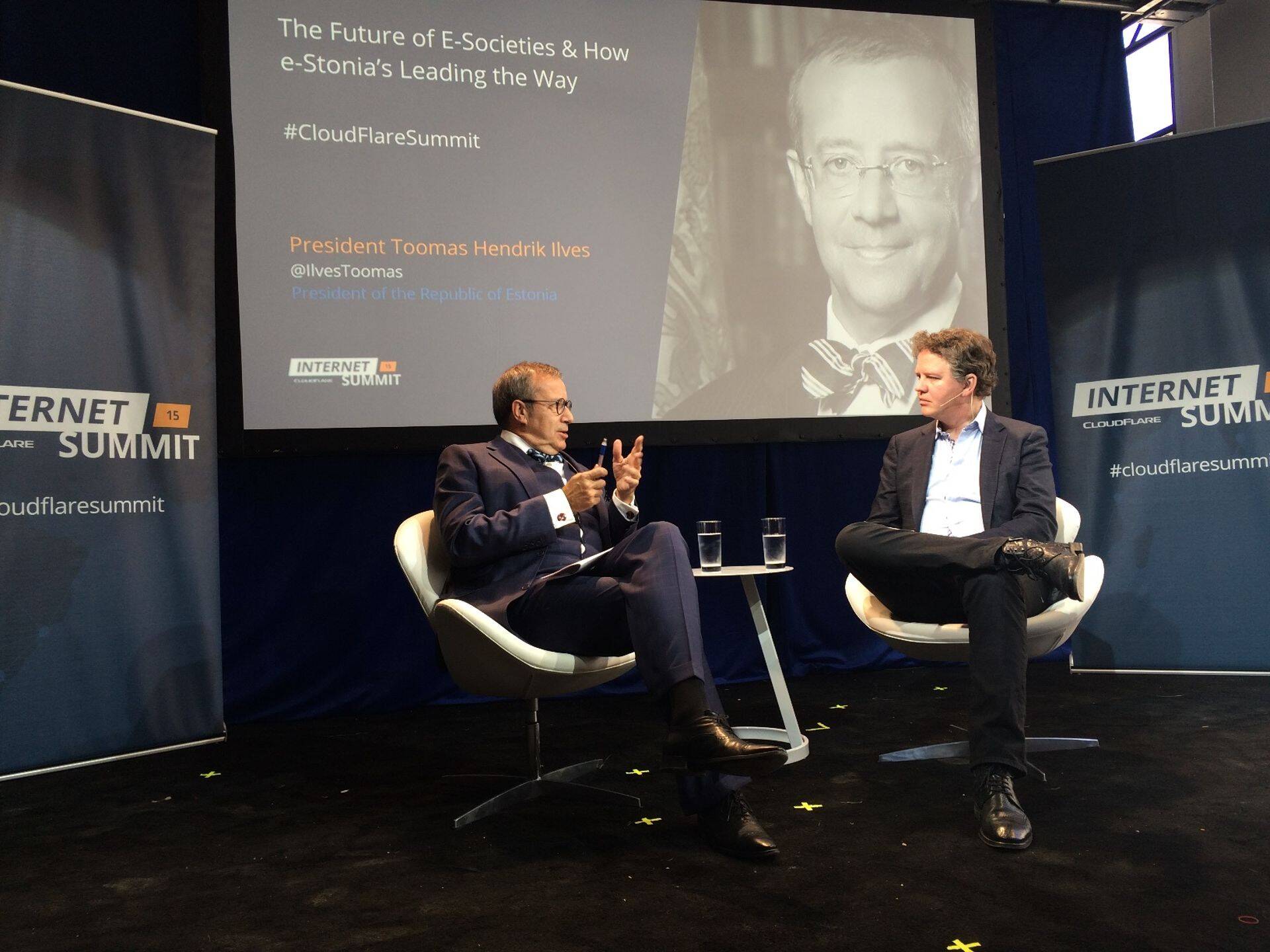 President Toomas Hendrik Ilves tutvustas CloudFlare Interneti tippkohtumisel Eesti e-edulugu.