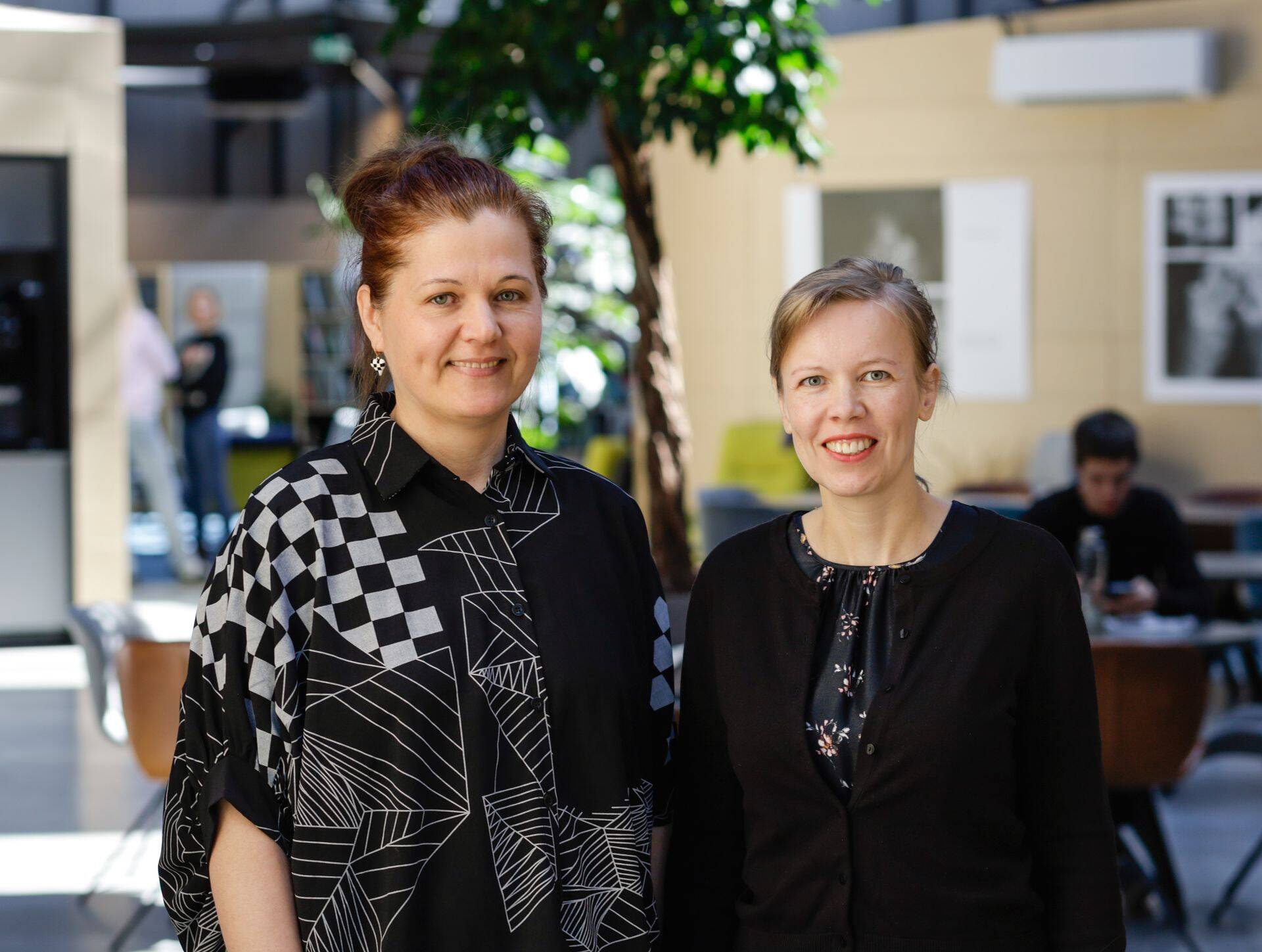 Maarit Vabrit-Raadla ja Külli Gutmann.