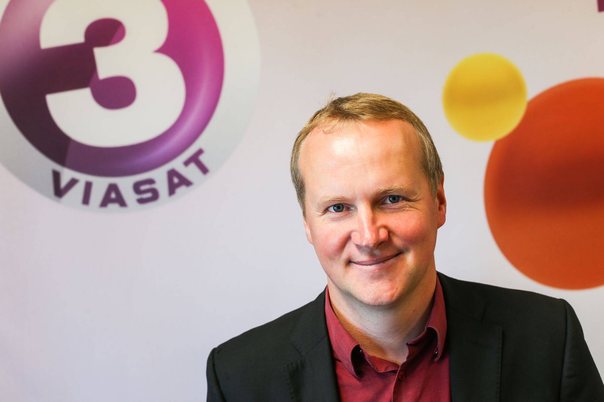 All Media Eesti juhatuse esimehe Priit Leito sõnul on nende eesmärk jõuda eestlasteni igal hetkel, mil inimesed ärkvel on.