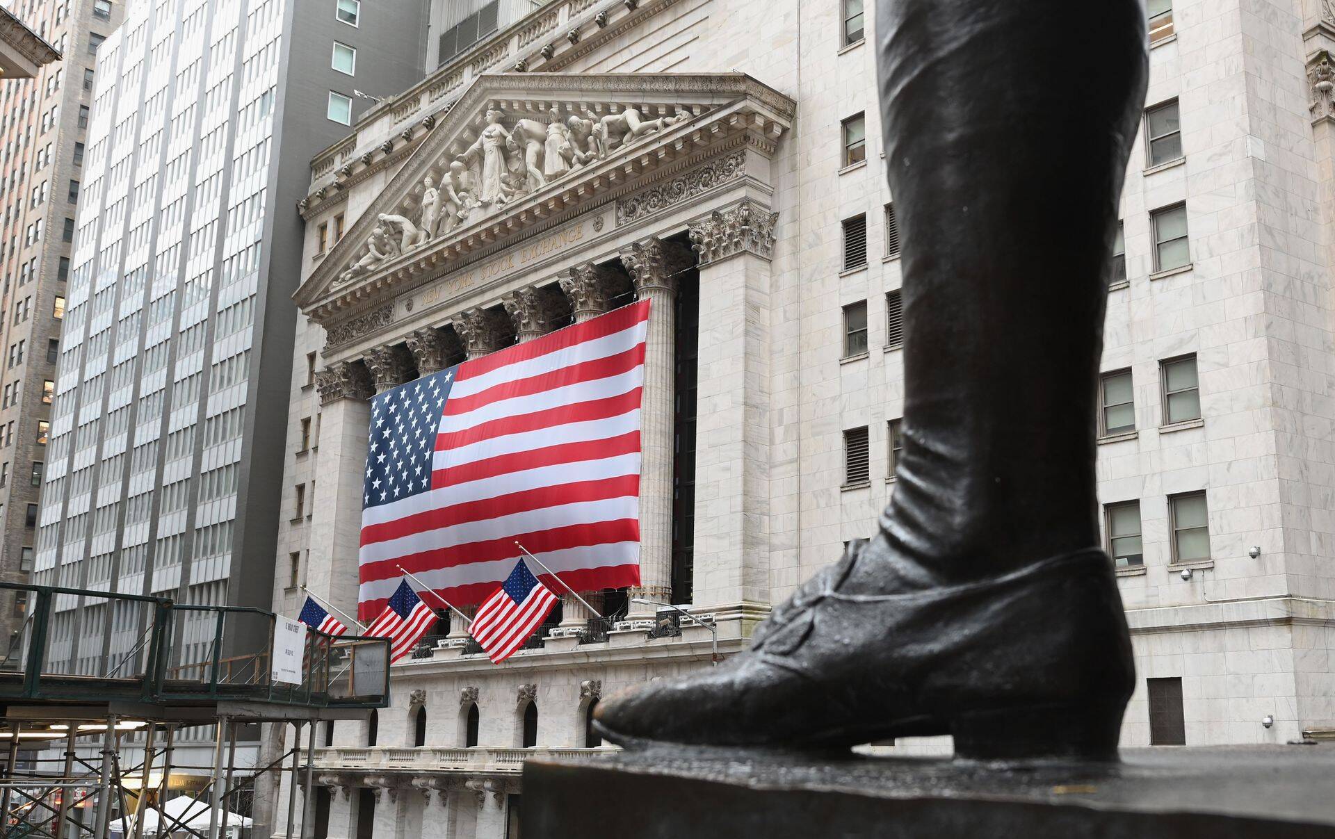 NYSE hoone.