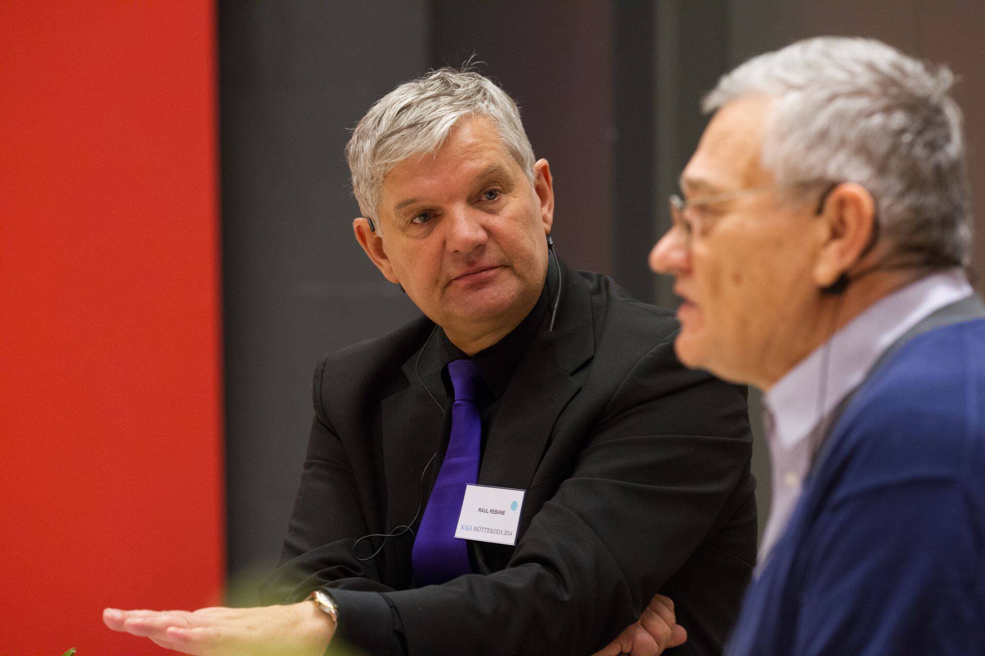 Raul Rebane soovitab kriisi toimetuleku kohta õppida Islandilt, mis on on kriisides karastunud.