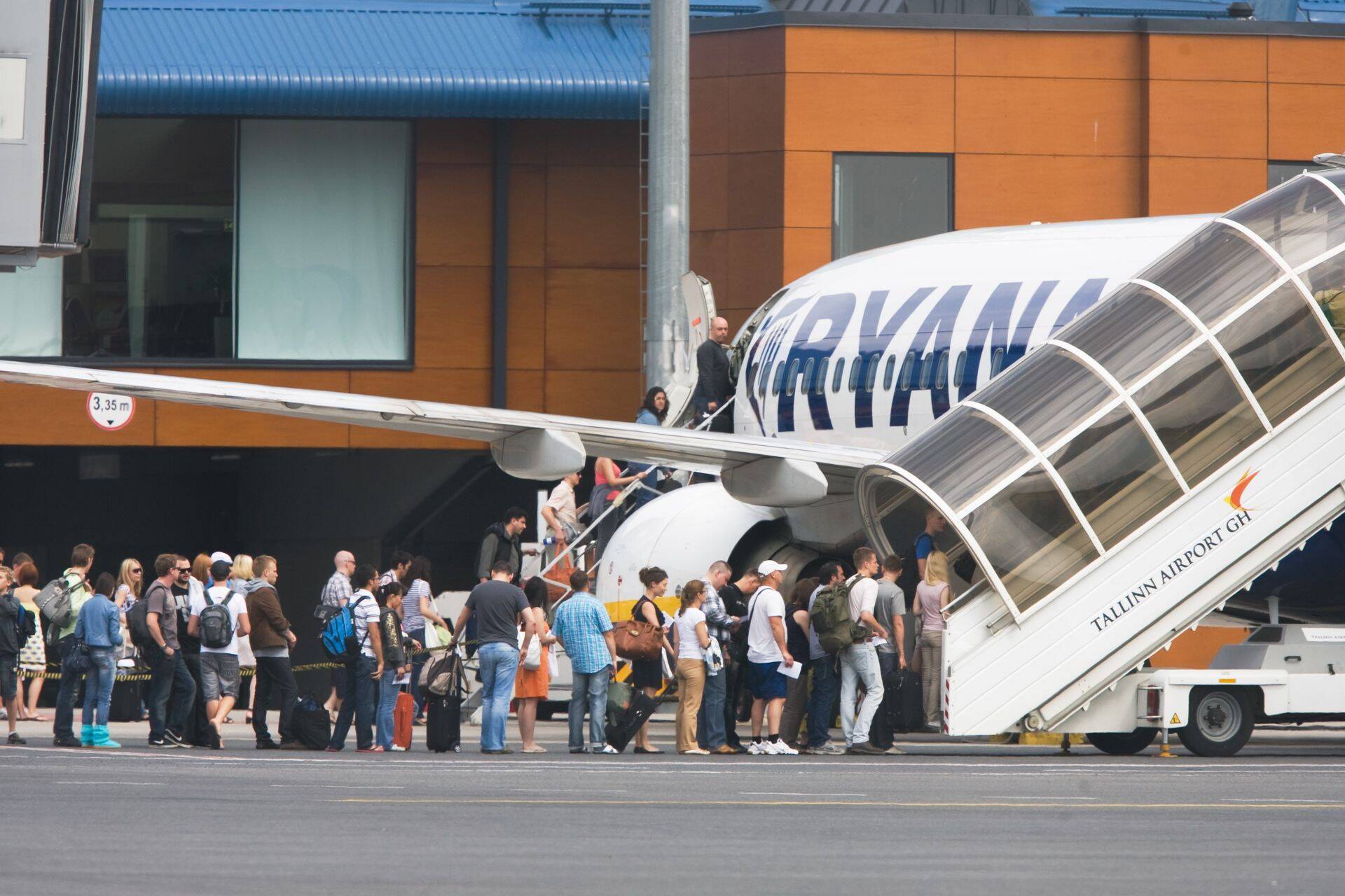 Tallinna lennujaamast öeldi, et mõjutatud on Ryanairi lendudele registreerimine, mida tuleb teha käsitsi.