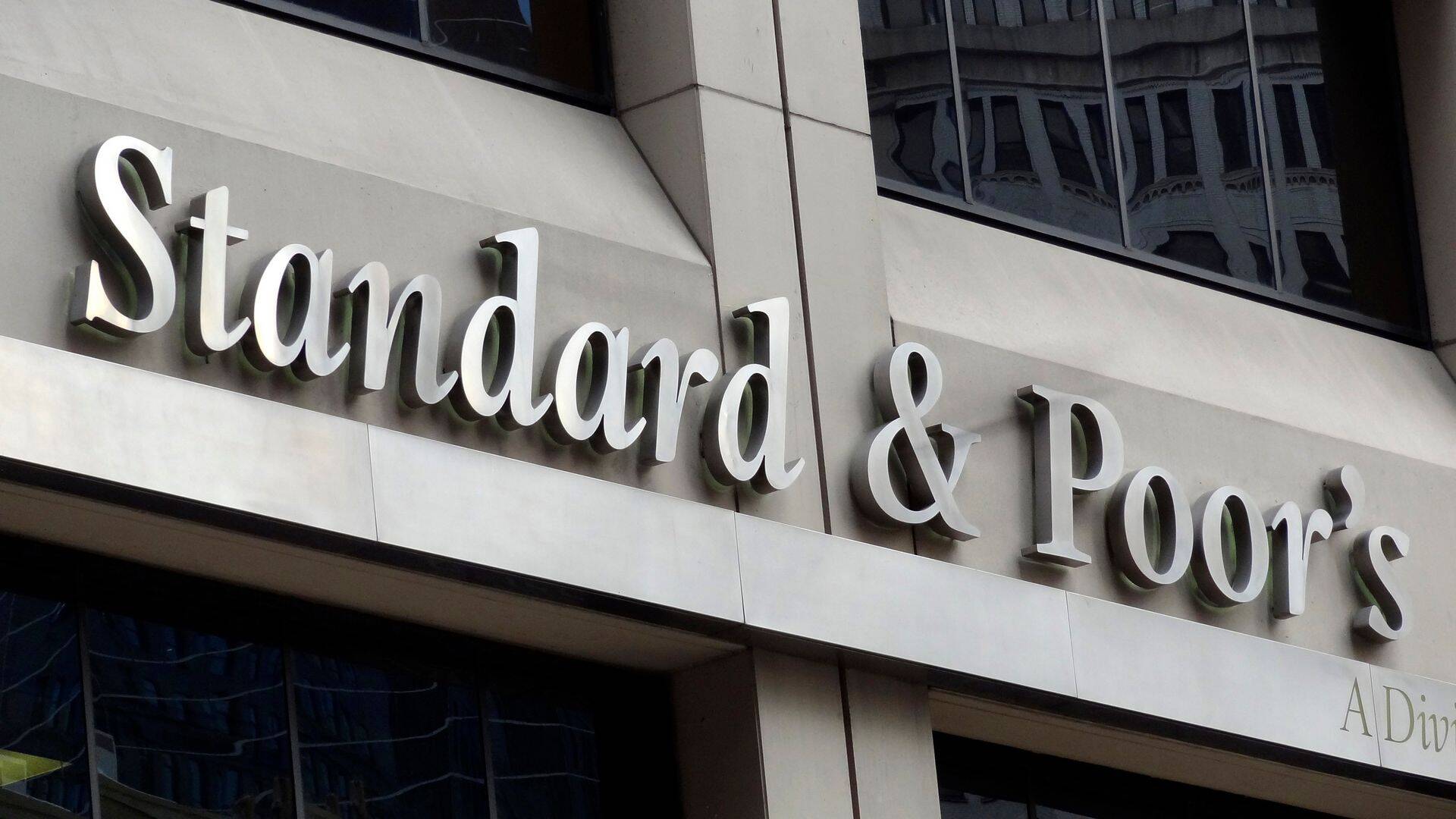 Standard and Poor's kinnitas Eesti pikaajalise riigireitingu tasemel AA- stabiilse väljavaatega.