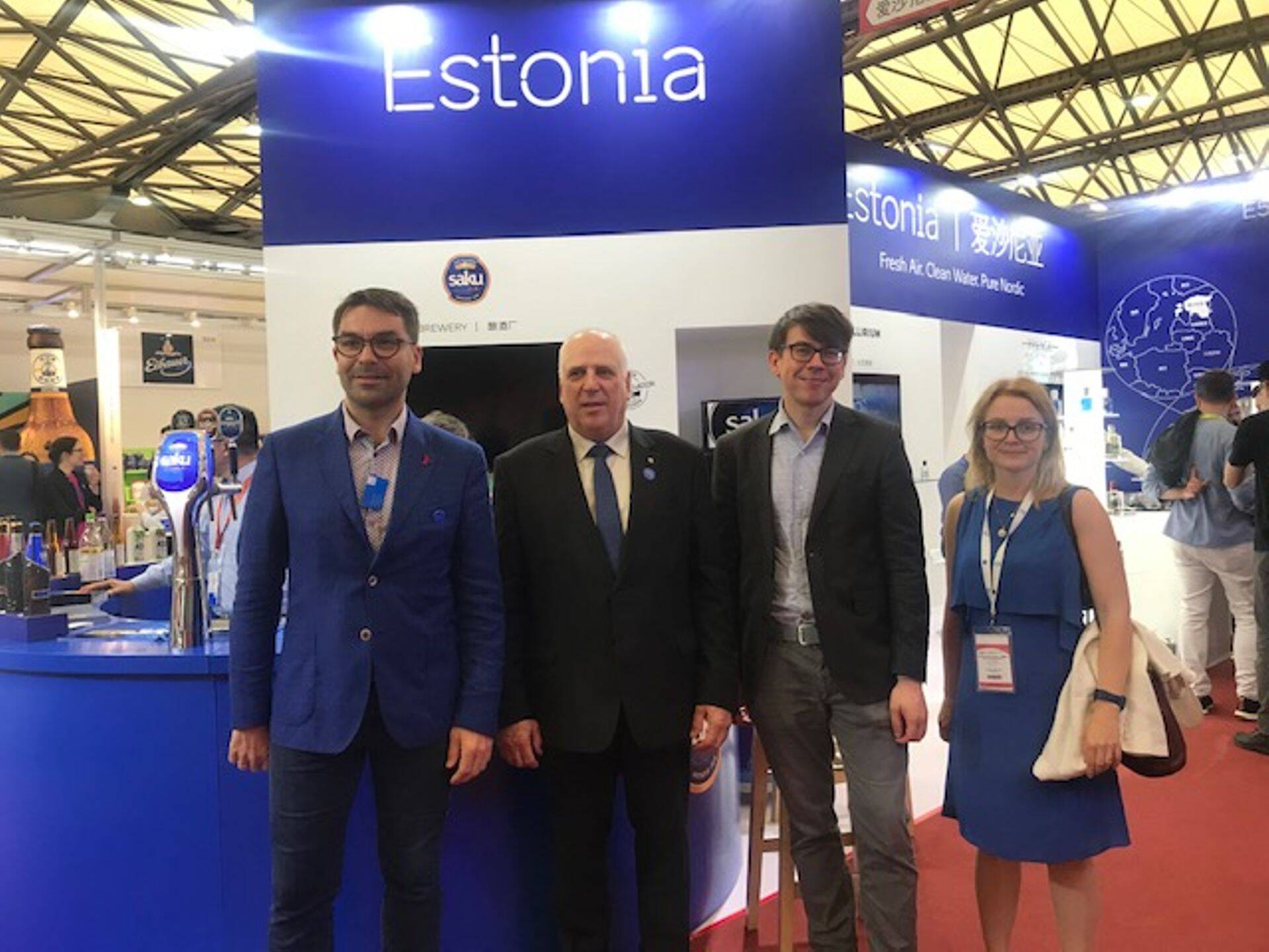 Minister Hiina messil.