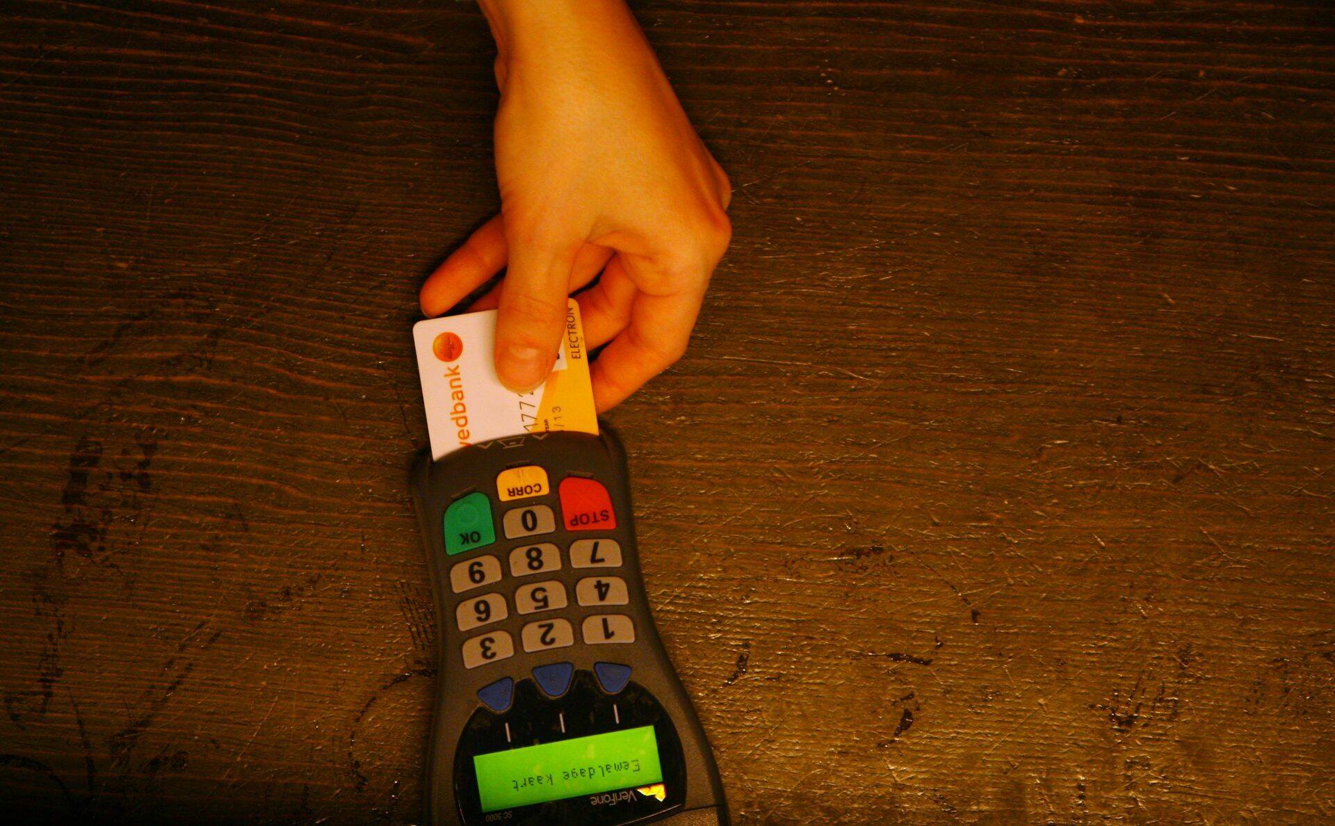 Täna hommikust on tõrkeid kaardimaksete tegemisel