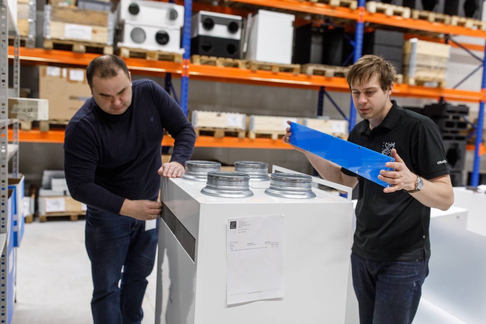 Airoboti põhitoode on innovaatiline nõudluspõhise juhtimisalgoritmiga ventilatsiooniseade, mis on välja töötatud koostöös Tartu Ülikooli ja TalTechi teadlastega.