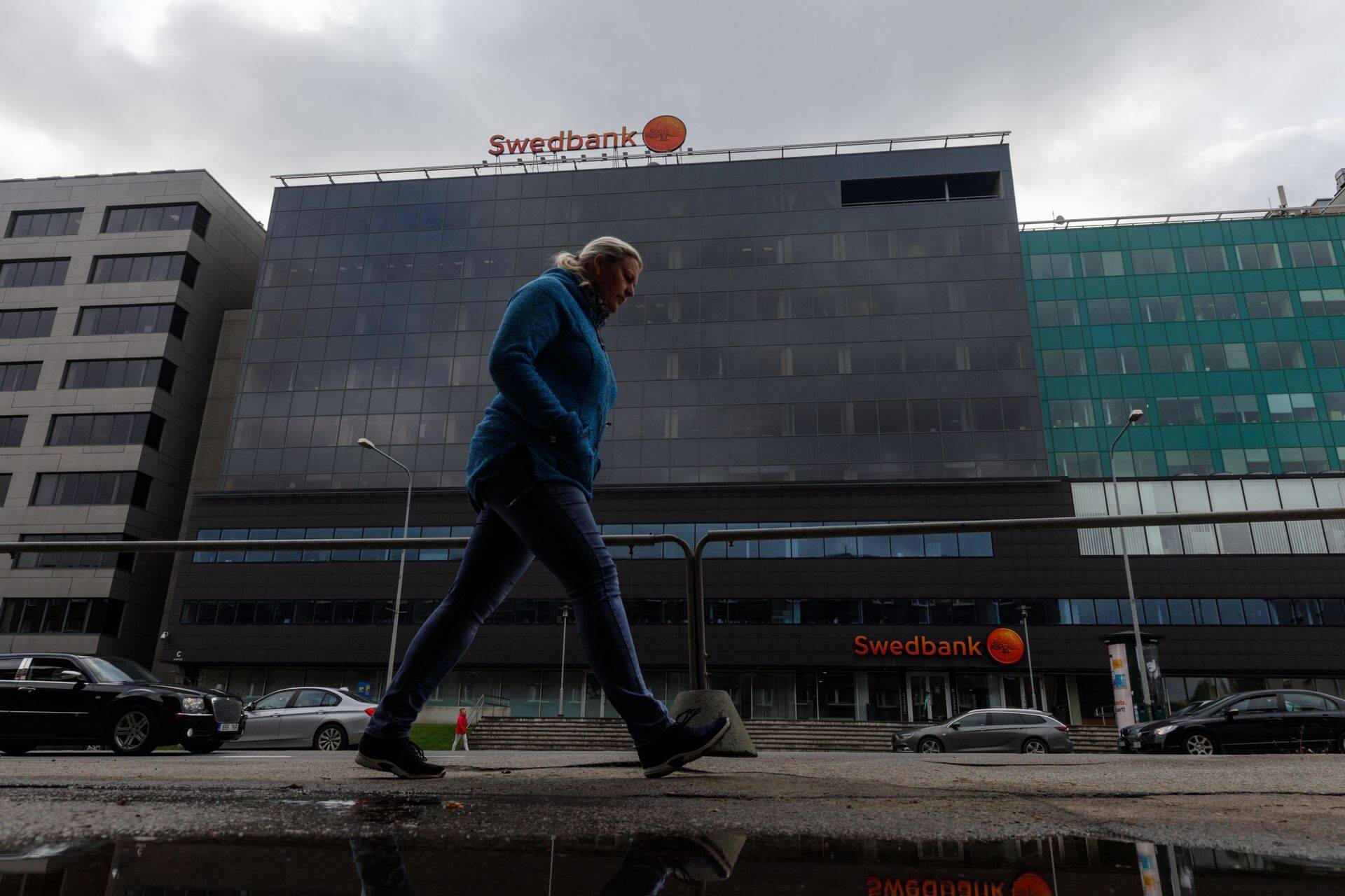 Swedbank Läti pensionifondid on aktiivselt ostnud kokku Tallinna börsi aktsiaid, kuid LHV fond on suurelt ühest positsioonist väljumas, et asendada see kõrgete intressidega võlakirjadega.