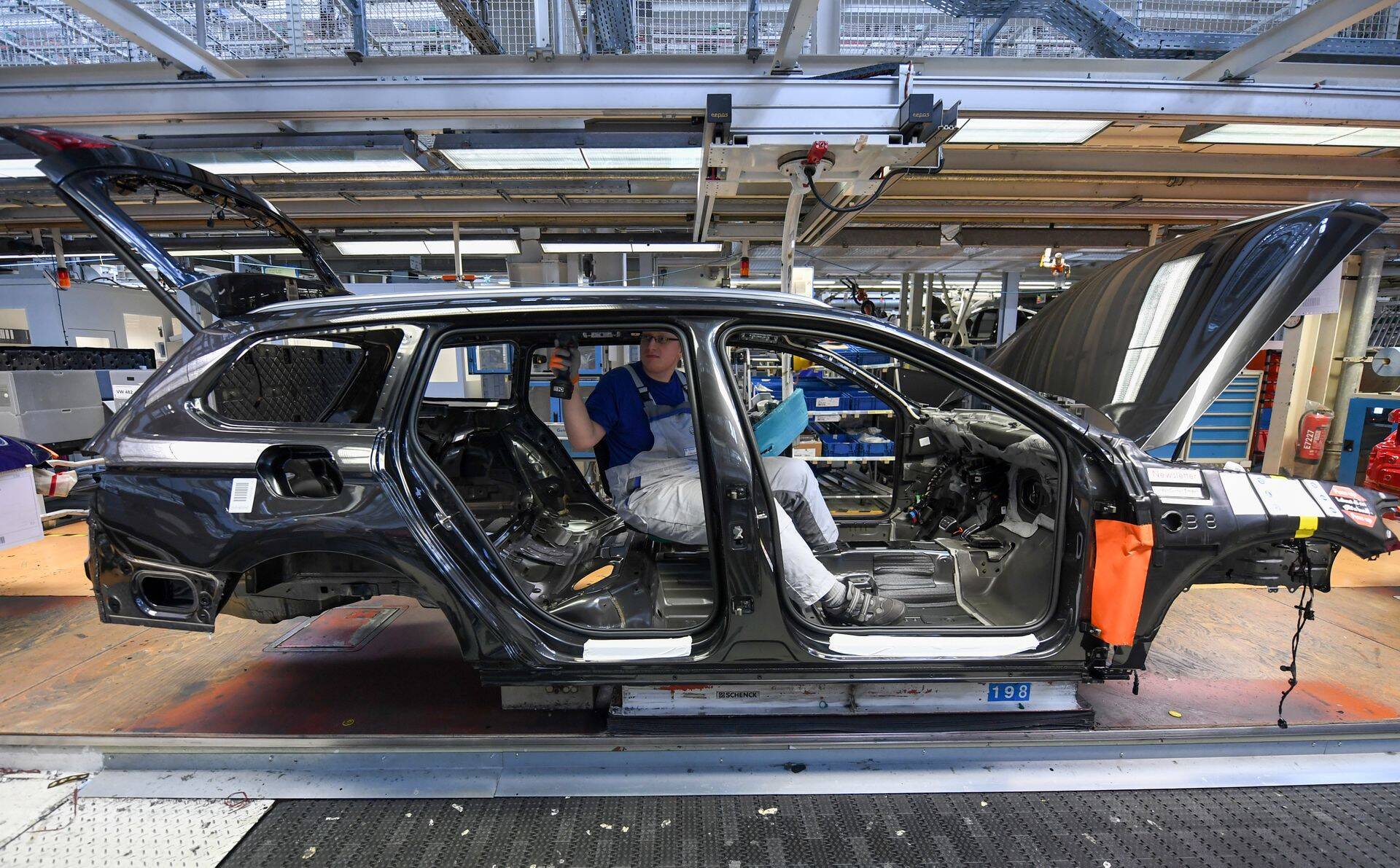 Volkswageni Emdeni tehas on üks kahest, kus tuleb kontsernil töötajaid vähendada.