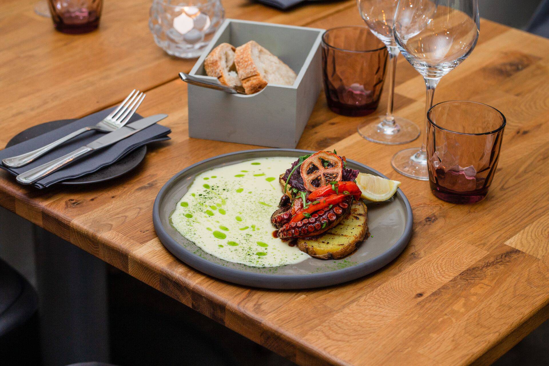 Pangakaardiga restoranides toiudu eest tasumine veebruaris suurenes.