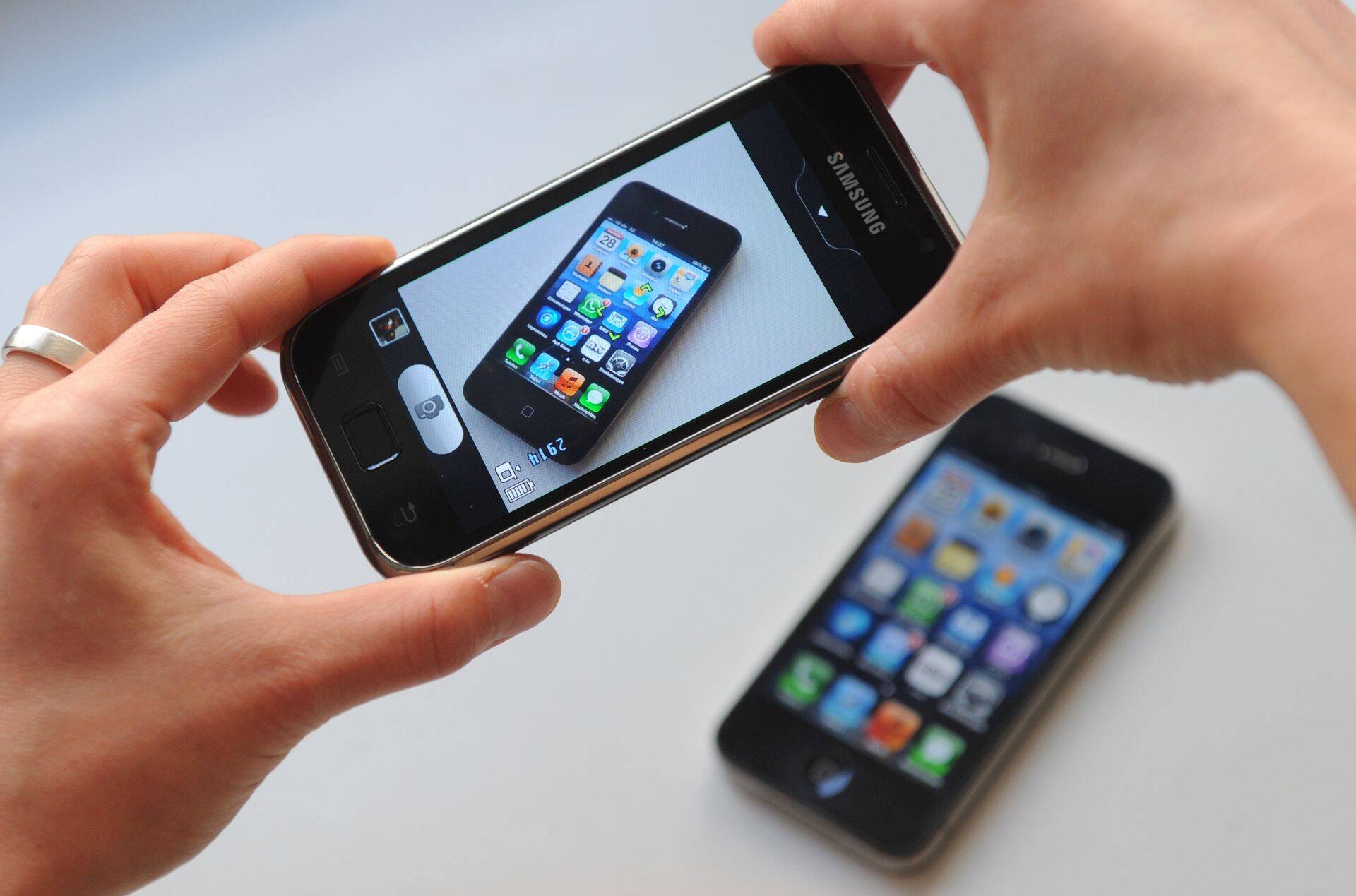 Nii Apple kui ka Samsung said Itaalialt mitme miljoni eest trahvi.