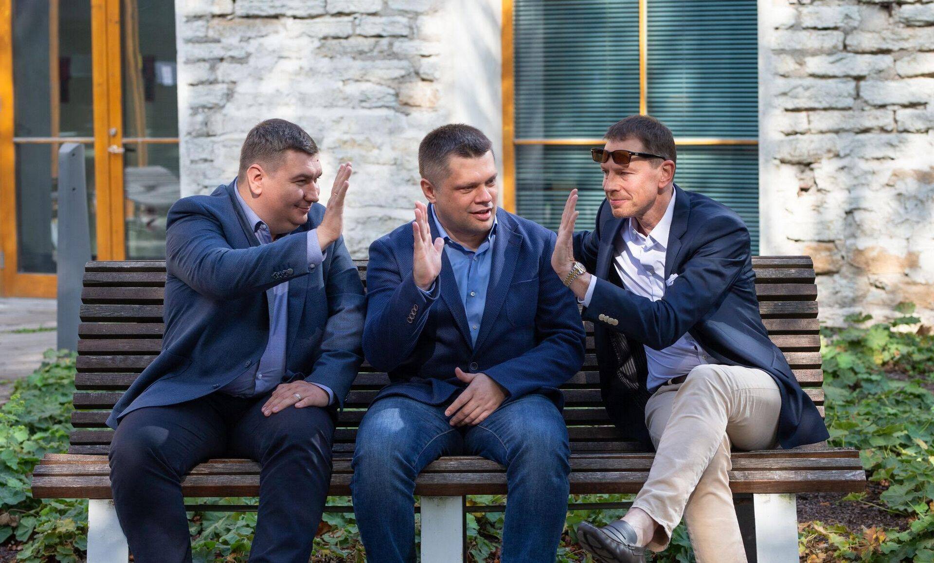 Solbegsofti asutajad Dmitry Pytko ja Pavel Mironchik ning Helmese suuromanik Jaan Pillesaar.