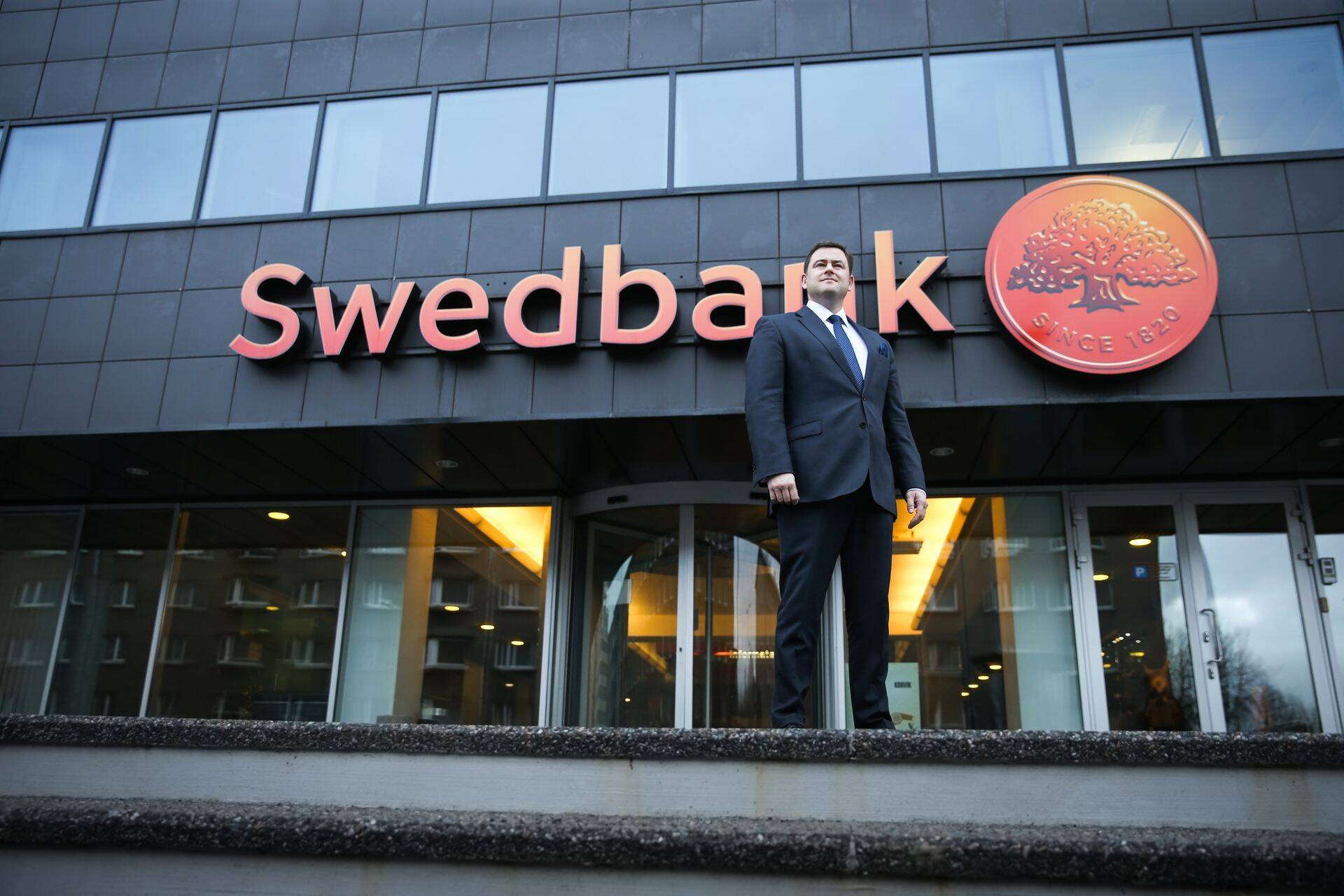 Rootsi televisioon on avalikustanud Swedbanki kohta ühe valgustkartva fakti teise järel
