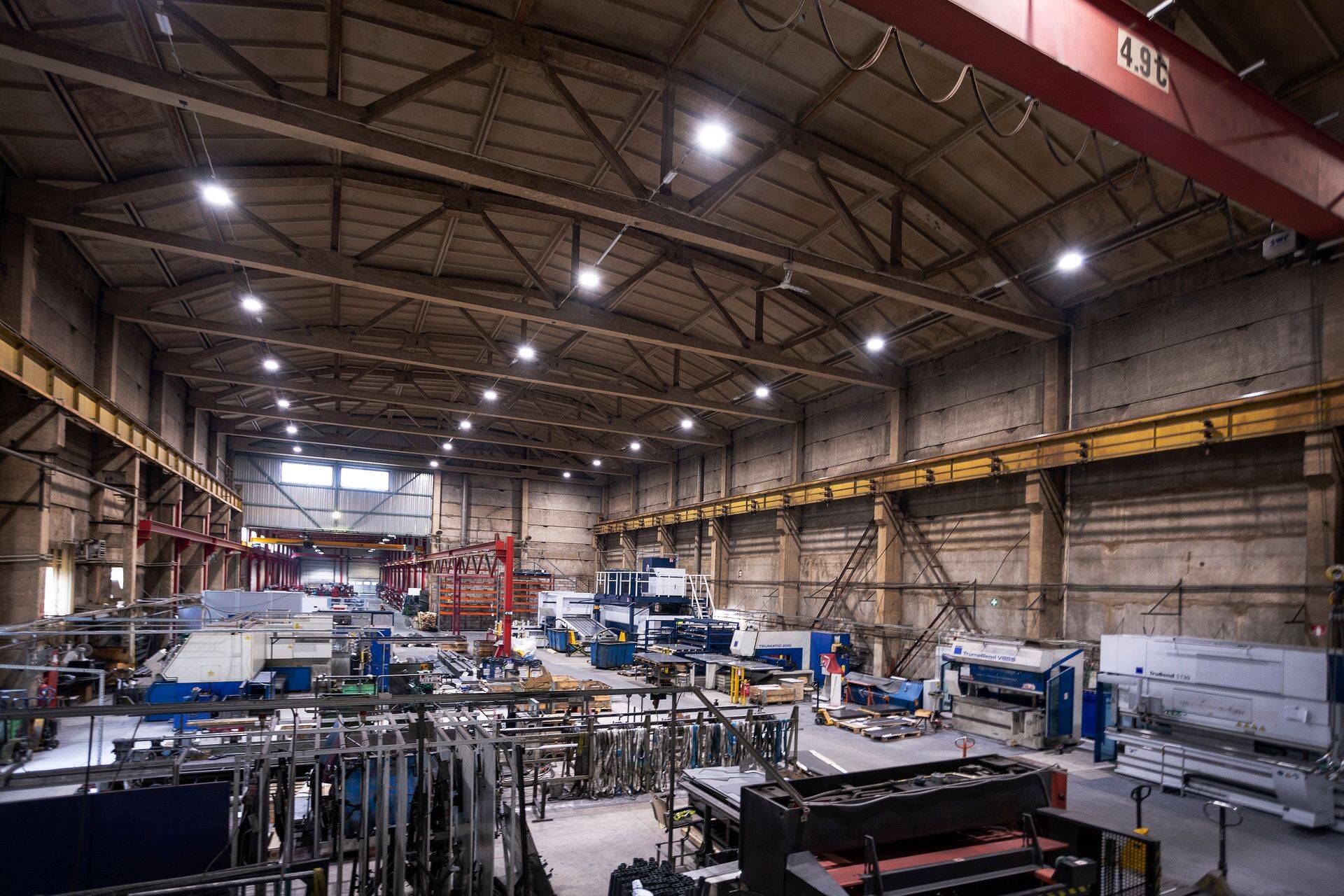 Valgusteenus on kõige kasulikum ettevõtetele, kes kasutavad valgust võimalikult palju kogu ööpäevasest ajast.