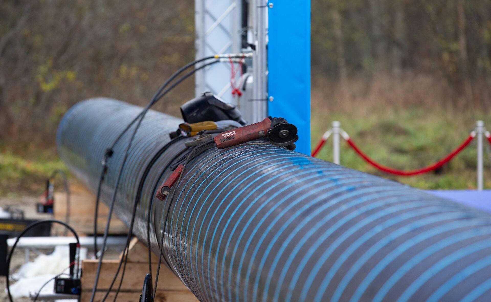 Balticconnectori maismaaosa ehituse avakeevitus, gaasiaktsiis kerkib järgmisel aastal veerandi võrra.