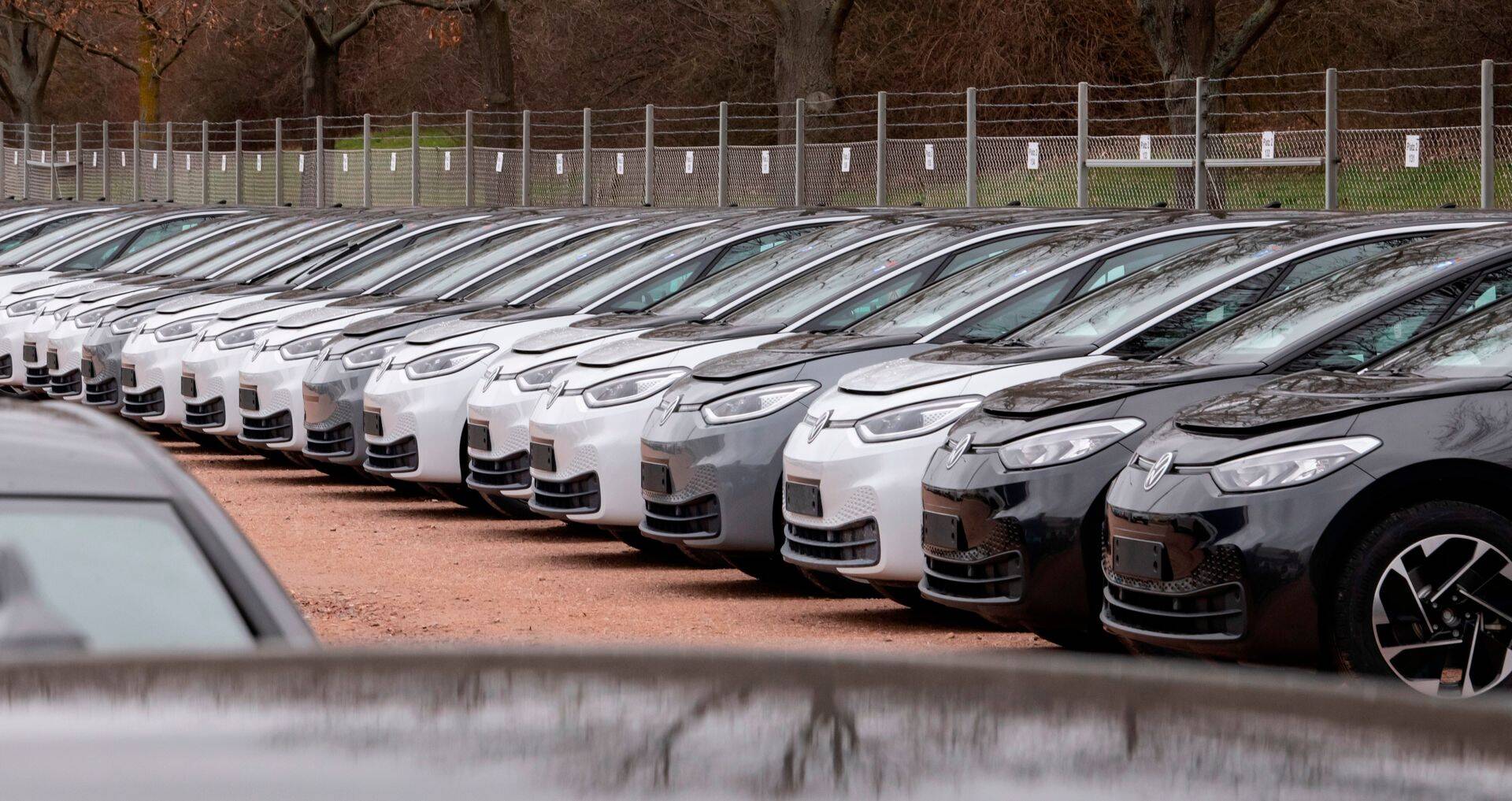 Autod on Euroopas jälle parklatesse seisma jäänud