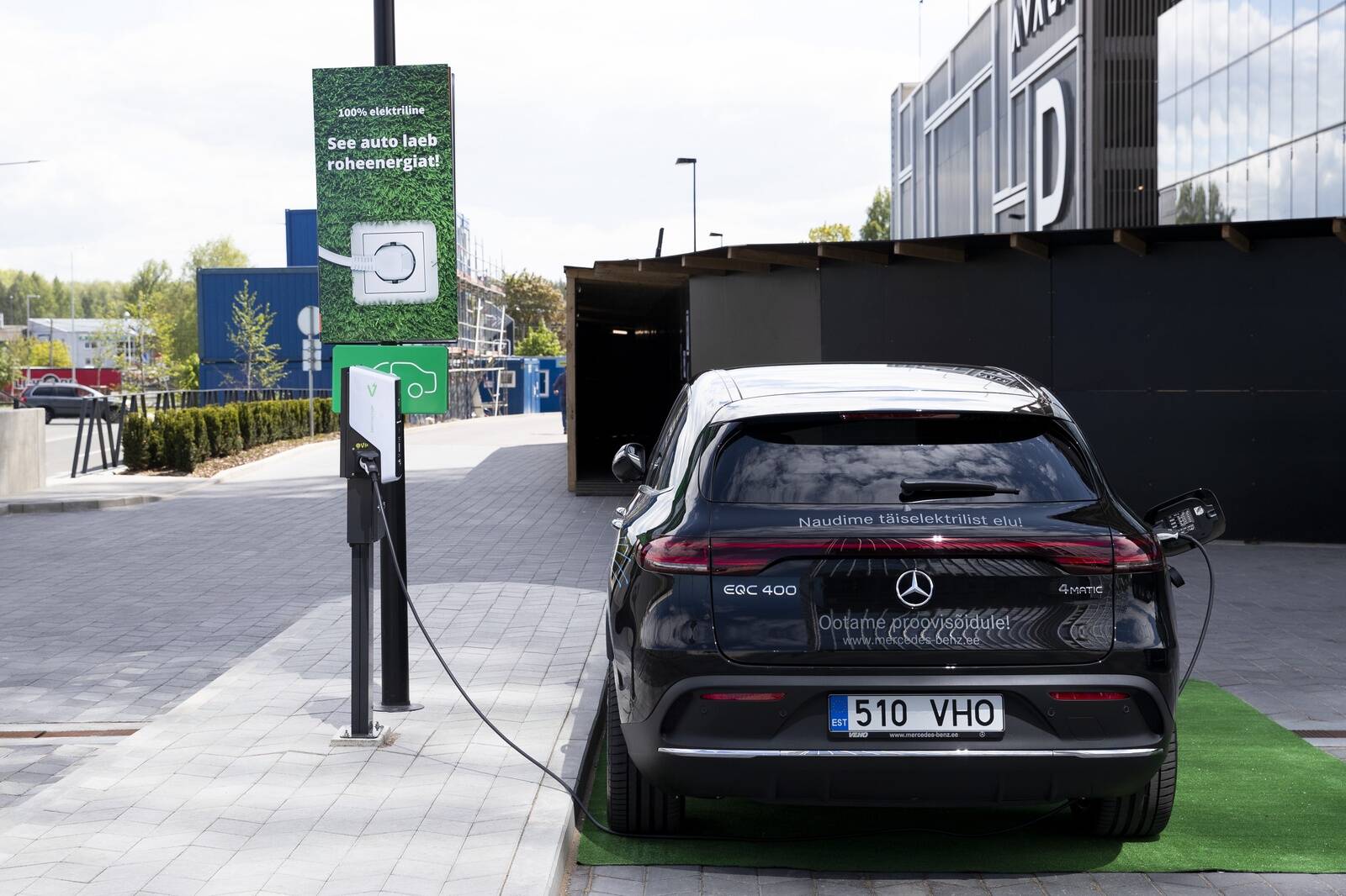 Eesti Energiale kuulub umbes 1,5% kõigist Eestis liikuvatest elektriautodest.