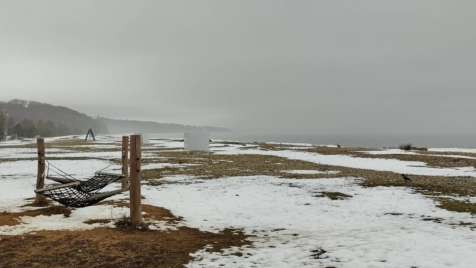 В конце зимы на пляже в Тойла, мягко говоря, немноголюдно.