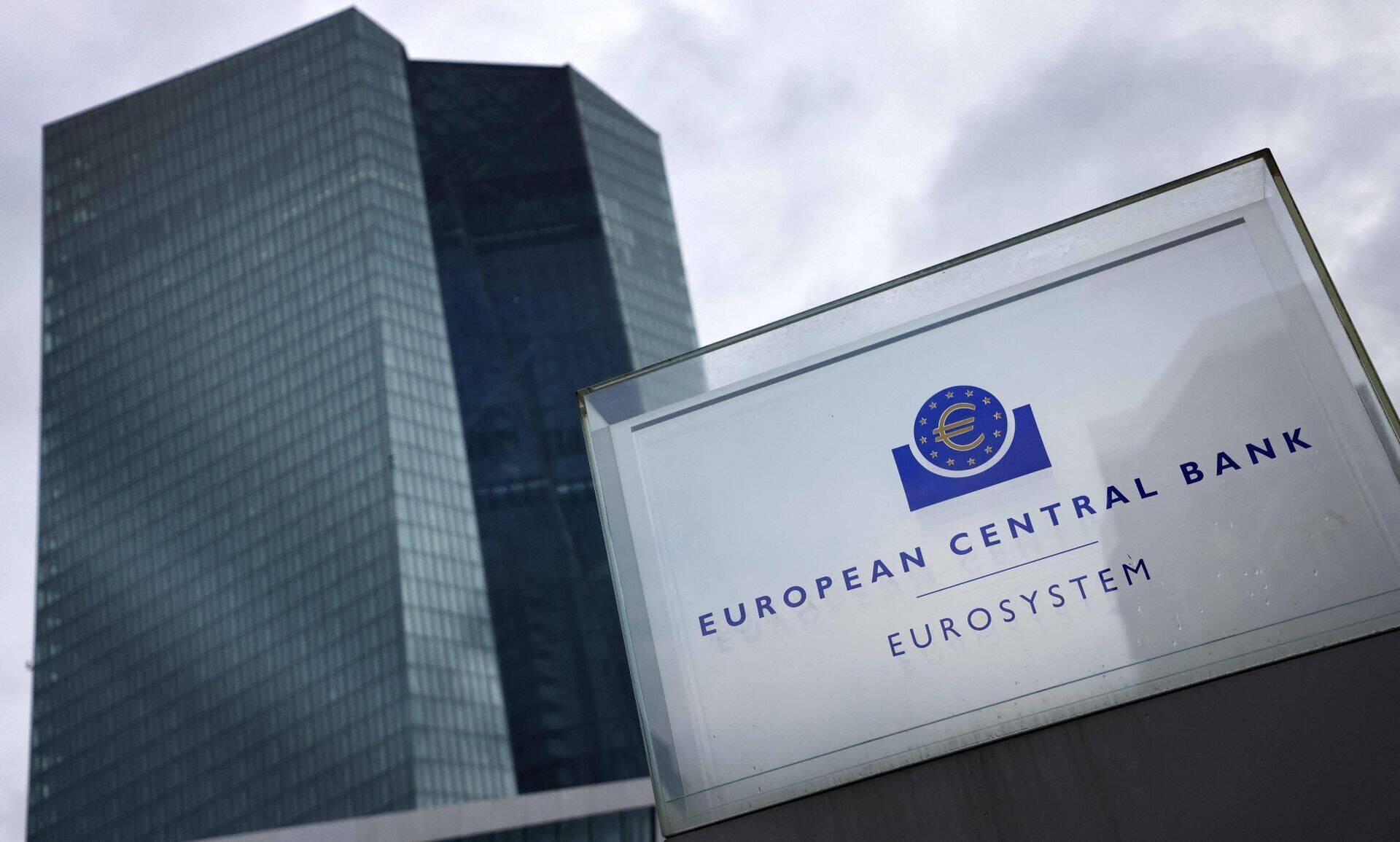 Freedom Finance Europe является дочерней компанией Freedom Holding Corp. и одним из крупнейших биржевых брокеров в Европе.