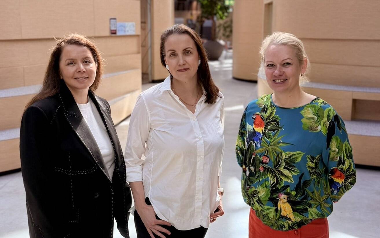 LPP tegevjuht Svetlana Malatok, saatejuht Maarit Kallas, Klick Eesti juhatuse liige Kaire Koik.